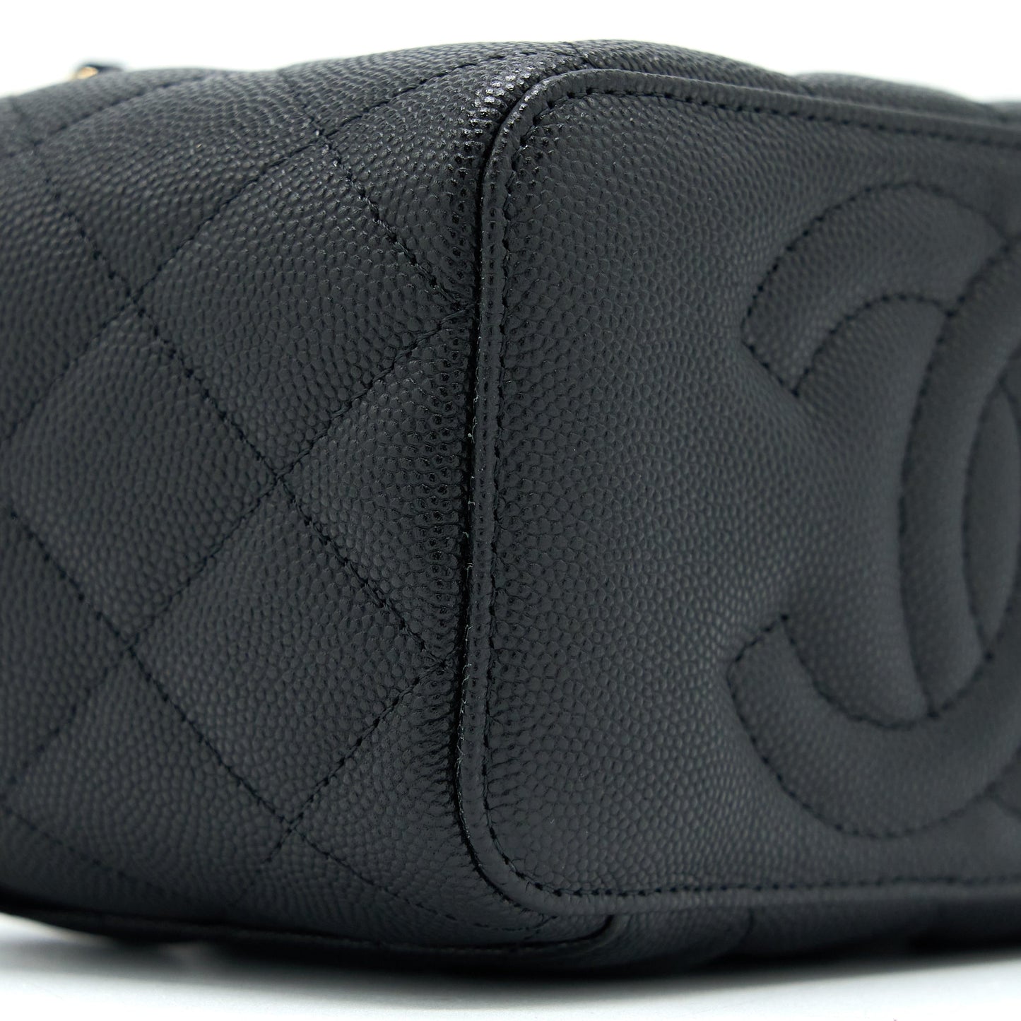 Chanel 23C Long Vanity With Chain Caviar Black L