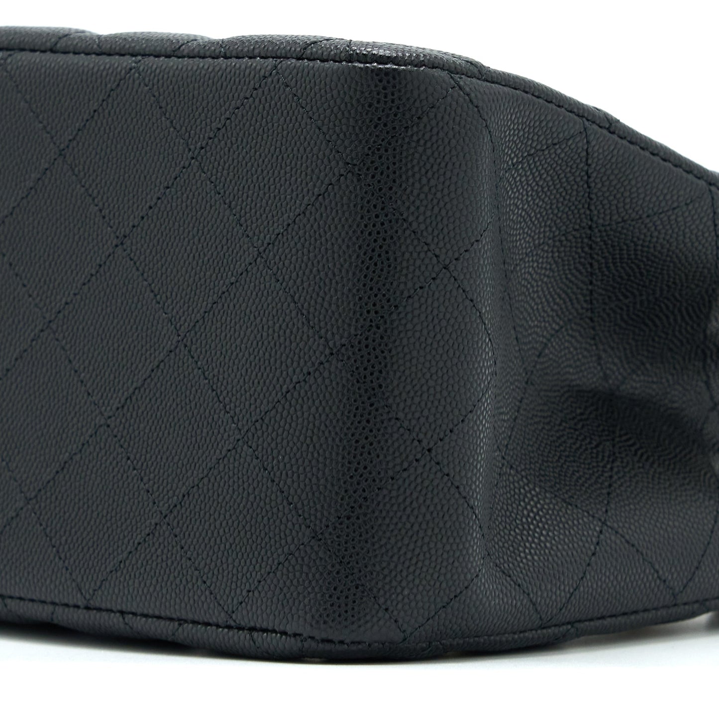 Chanel 22S Mini Bucket Bag Caviar Black L (Microchip)