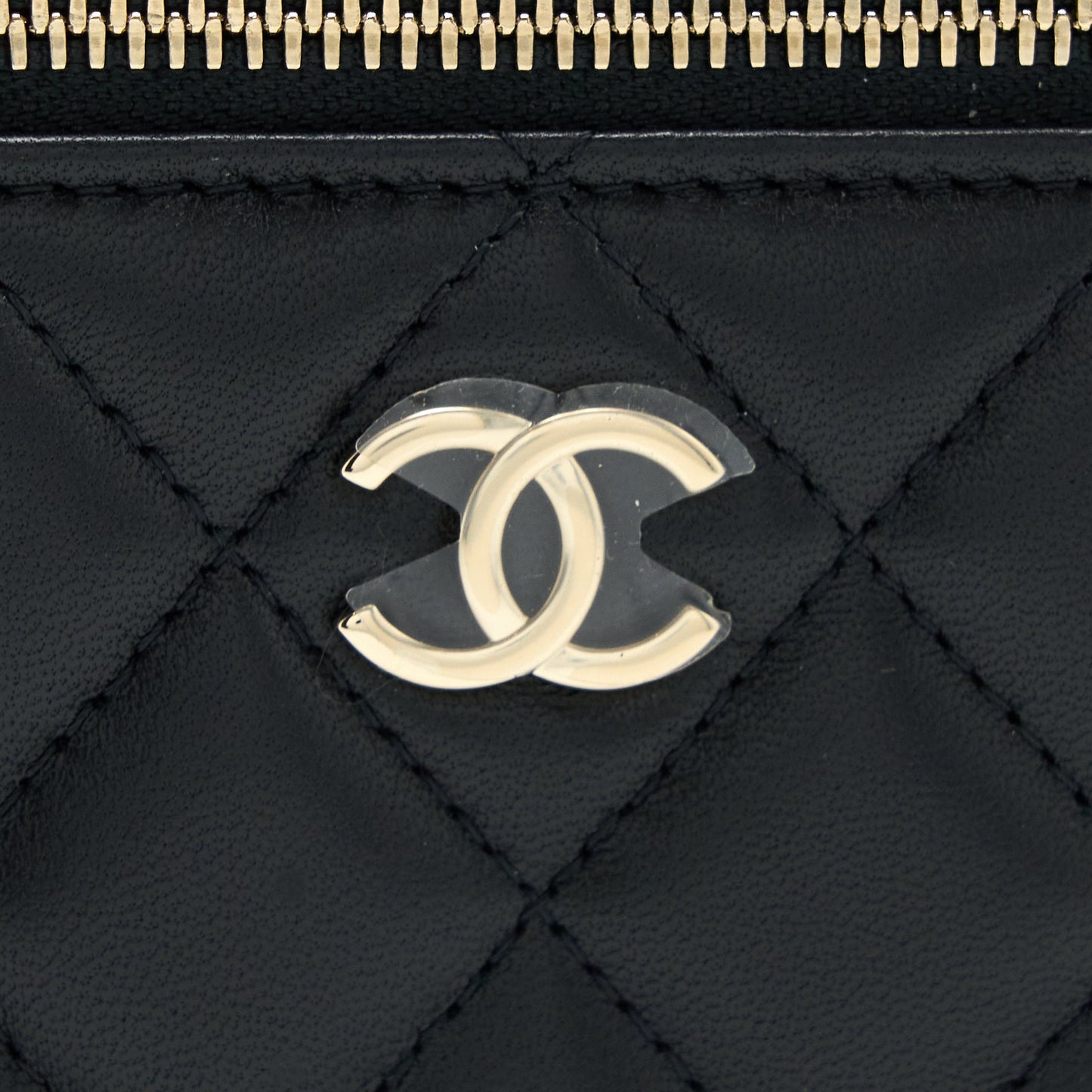 Chanel 22A Top Handle Long Vanity With Chain Lambskin Black L