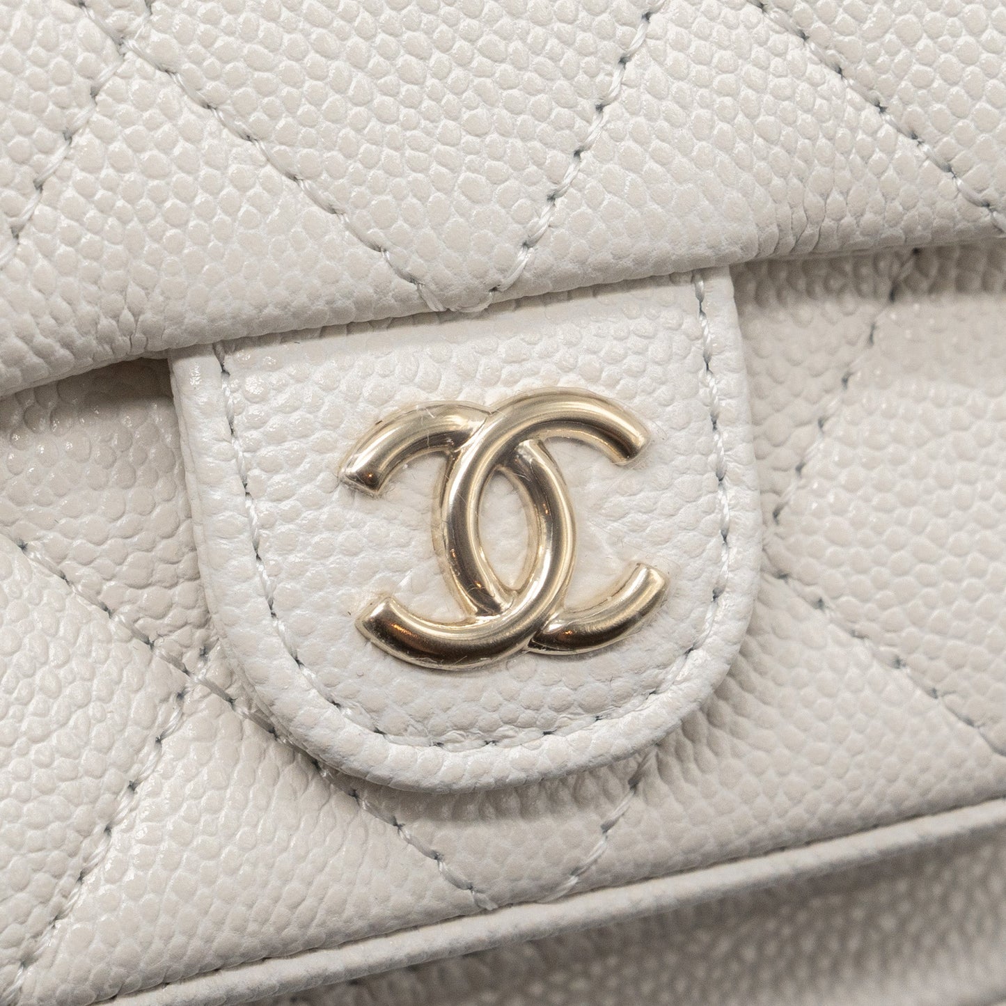 Chanel 23k Triple Pocket Mini Backpack Caviar White L(Microchip)