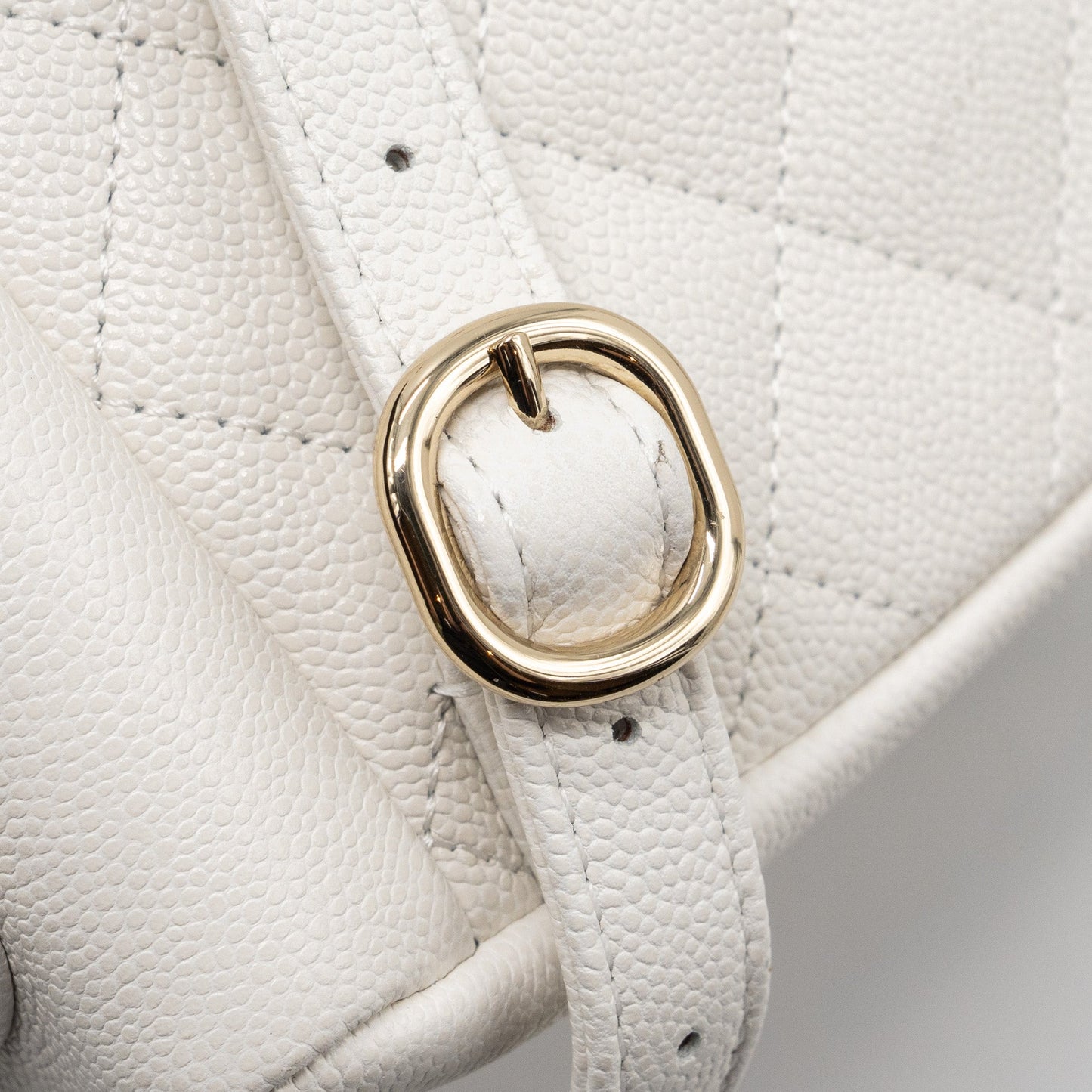 Chanel 23k Triple Pocket Mini Backpack Caviar White L(Microchip)