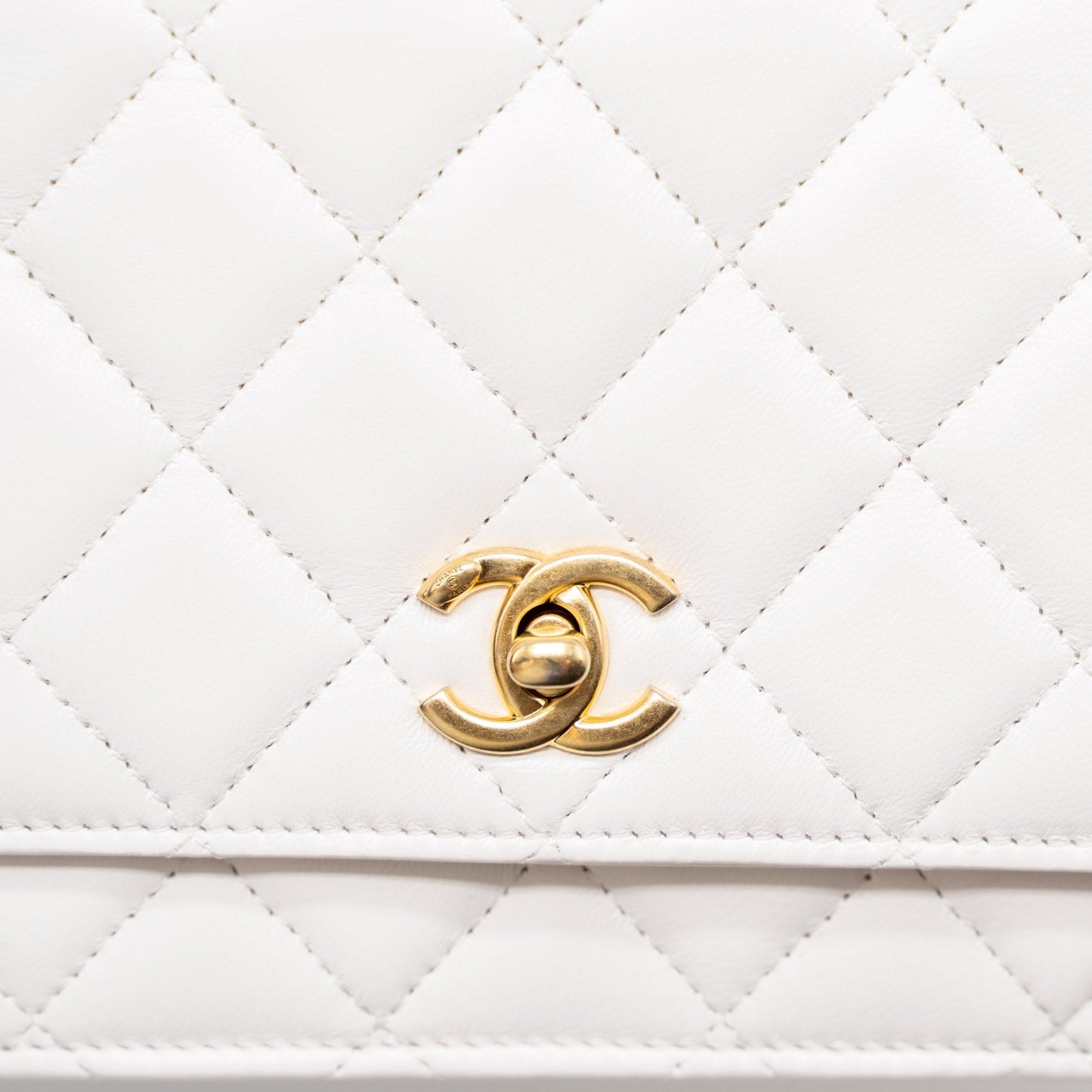 Chanel Pearl Crush Wallet on Chain Lambskin White Brushed  (Microchip)