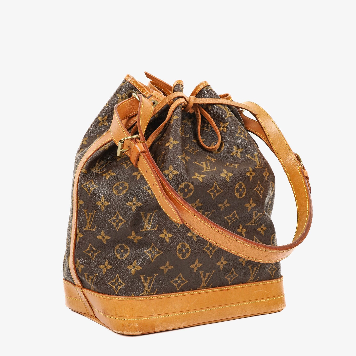 Louis Vuitton Noe Grande GM Monogram Canvas Shoulder Bag