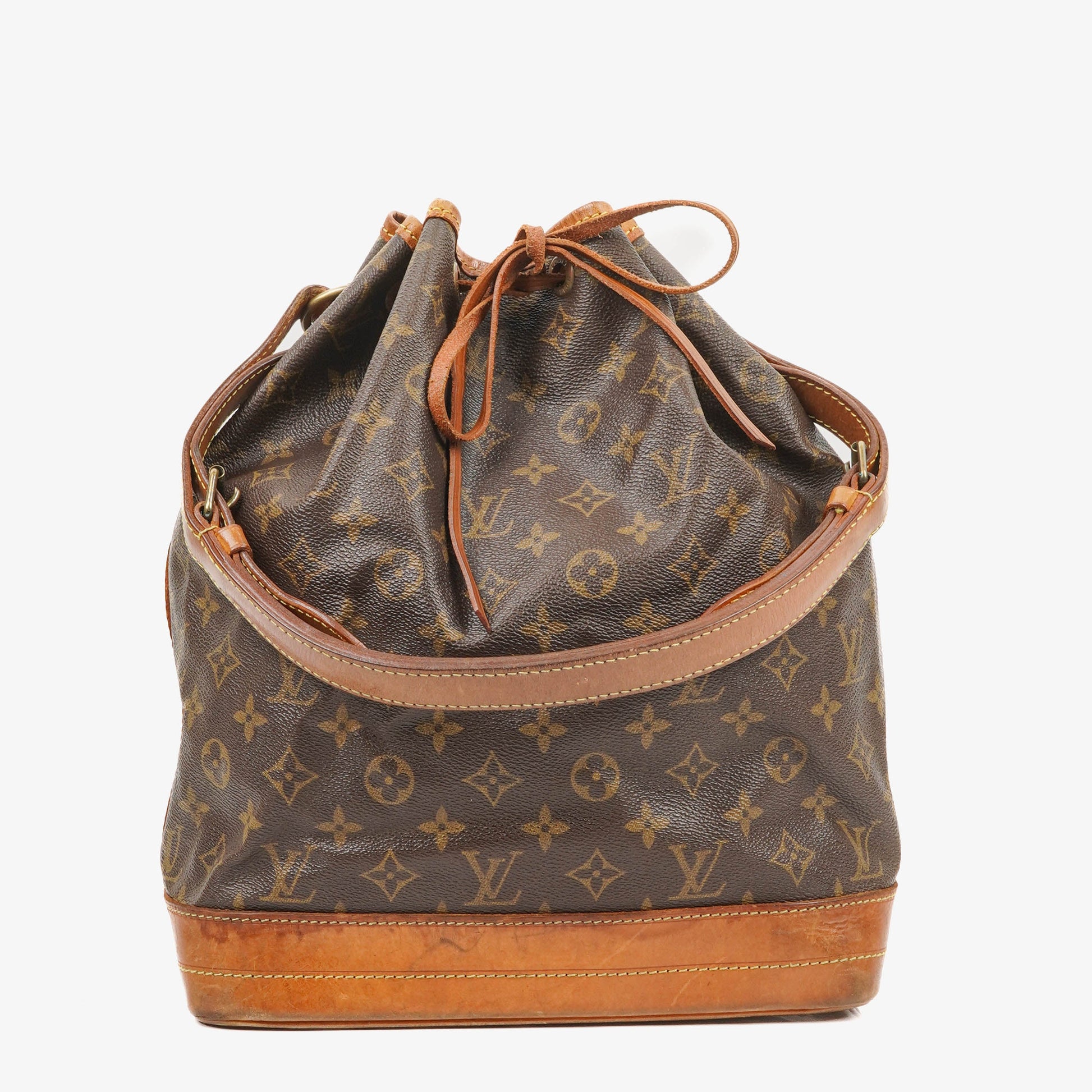 Louis Vuitton Noe Grande GM Monogram Canvas Shoulder Bag