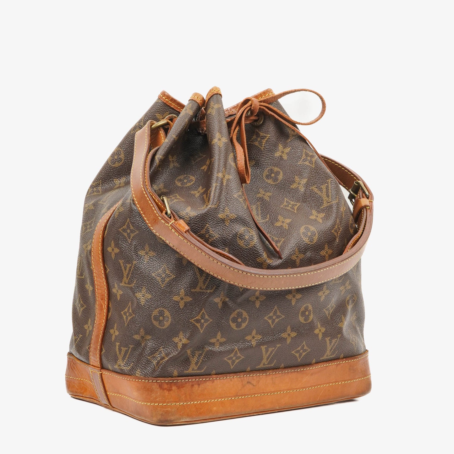 Louis Vuitton Noe Grande GM Monogram Canvas Shoulder Bag