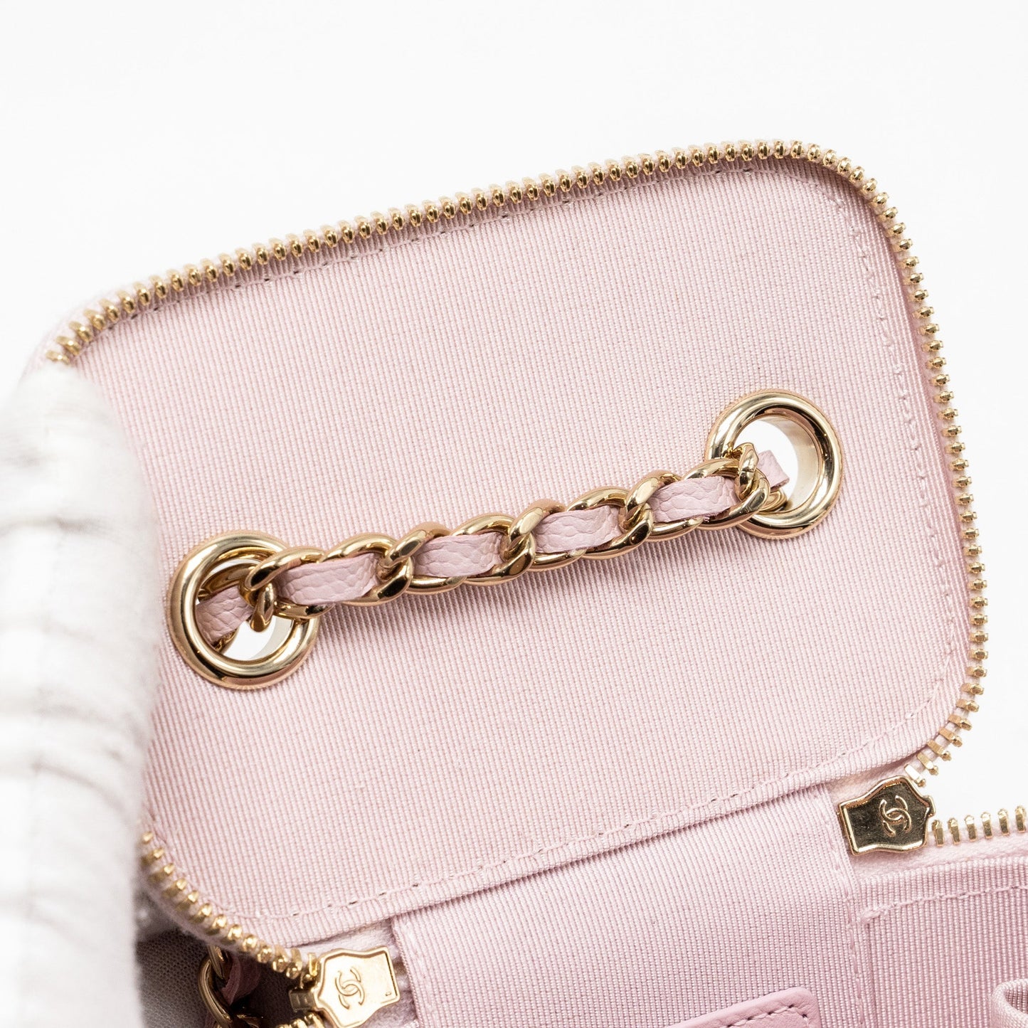 Chanel Mini vanity with chain caviar pink L