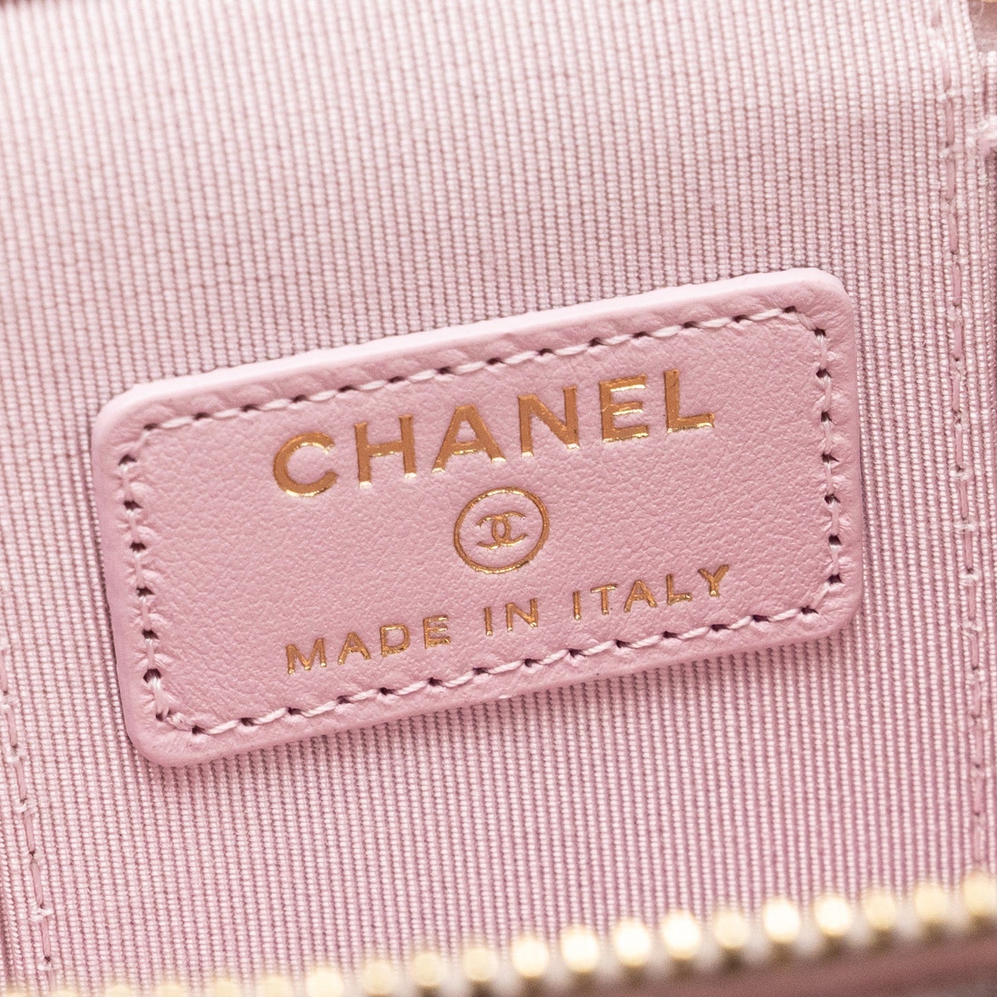 Chanel Mini vanity with chain caviar pink L