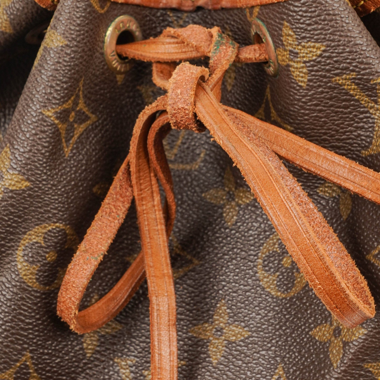 Louis Vuitton Noe Grande GM Monogram Canvas Shoulder Bag