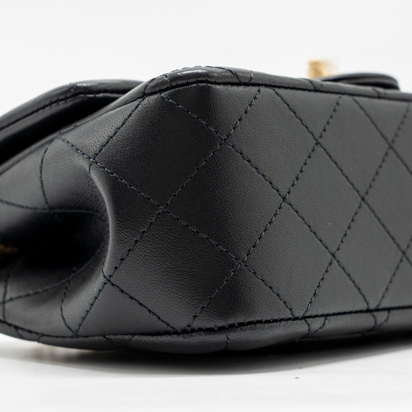 Chanel 25P Camellia Adjustable Chain Flap Bag Lambskin Black (microchip)