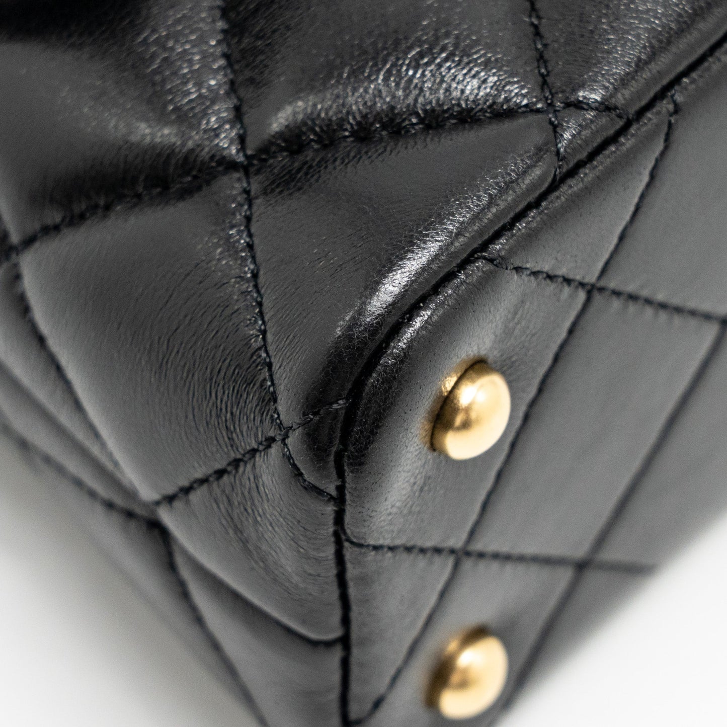 Chanel 25p Top Handle Flap Bag Shiny Lambskin Black (microchip)