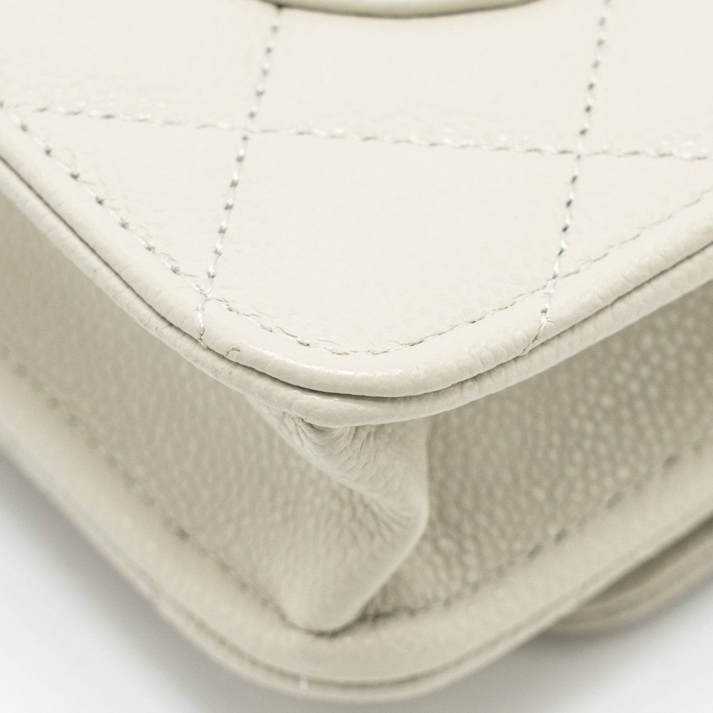 Chanel Classic Wallet on Chain Caviar Creamy White L(microchip)