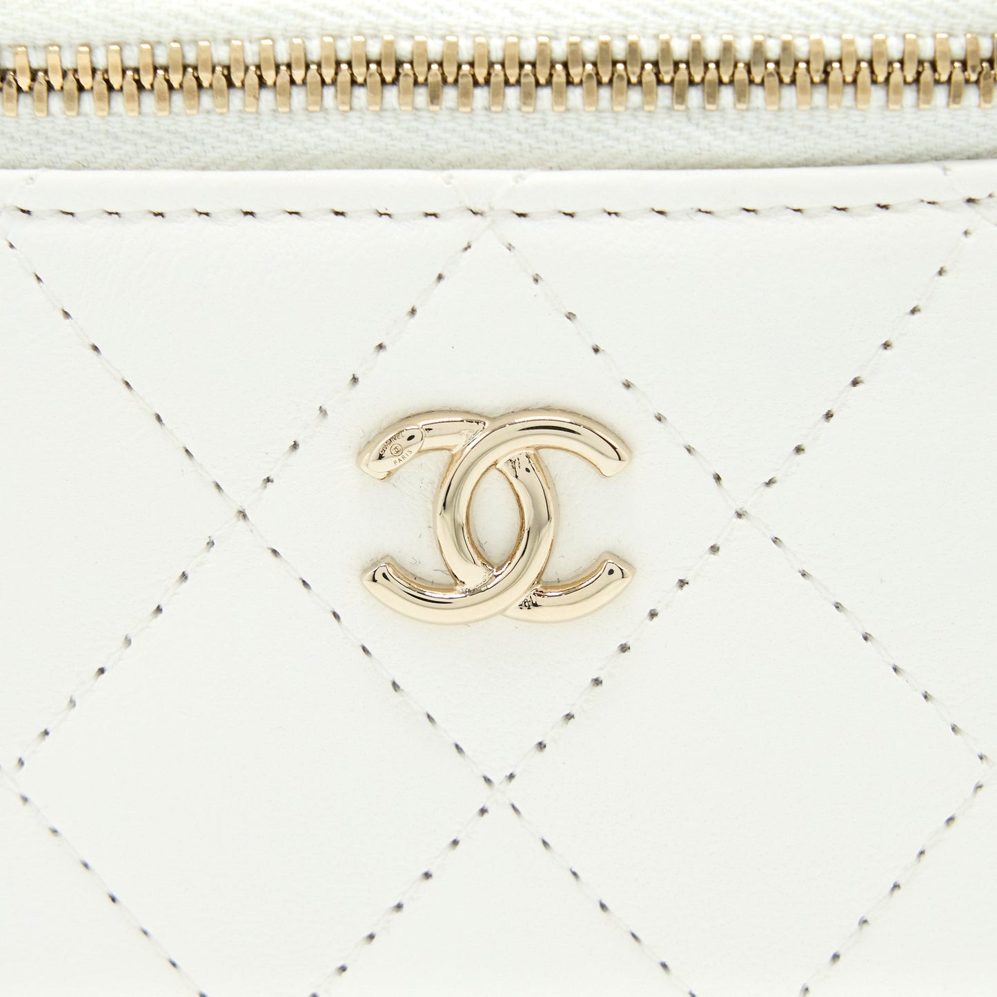 Chanel 23C Pearl Crush Mini Vanity with Chain Lambskin White L (Microchip)
