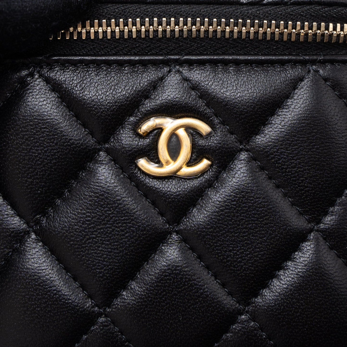Chanel Pearl Crush Mini Vanity with Chain Lambskin Black Brushed  (Microchip)