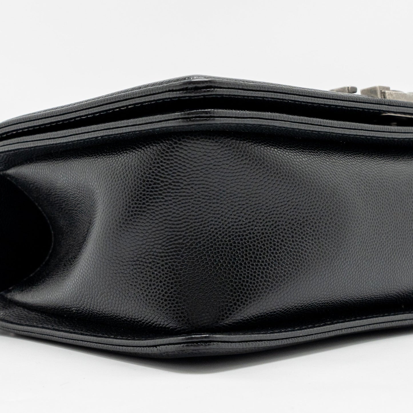 Chanel Medium Boy Bag Caviar Black  (Microchip)