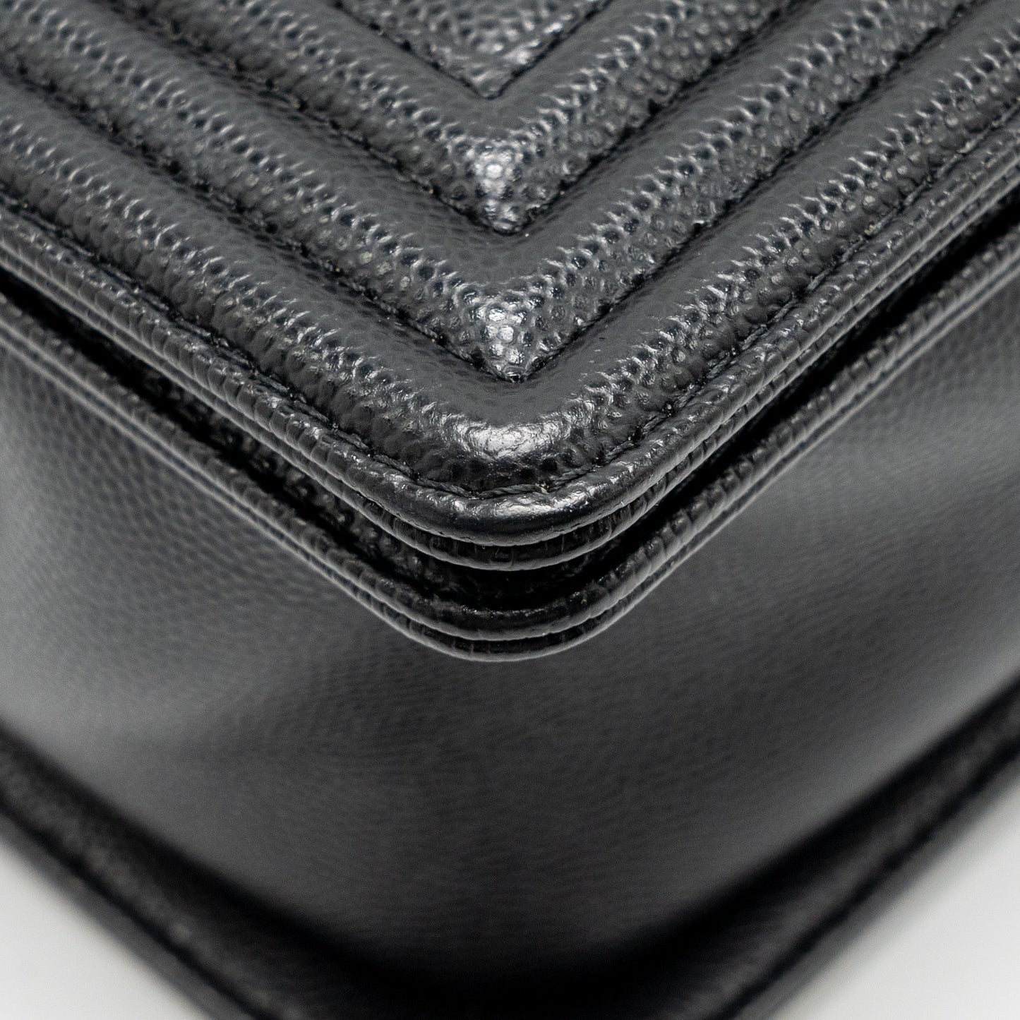 Chanel Medium Boy Bag Caviar Black  (Microchip)