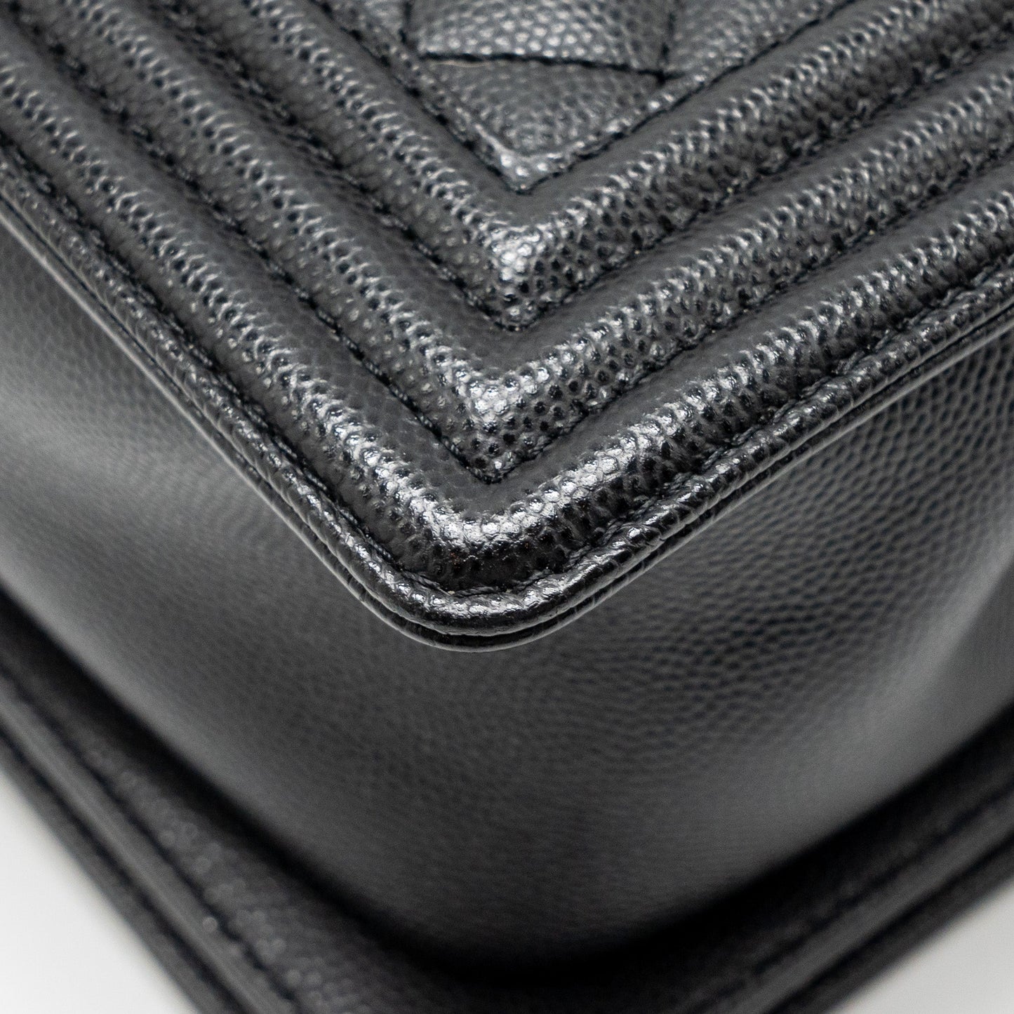 Chanel Medium Boy Bag Caviar Black  (Microchip)