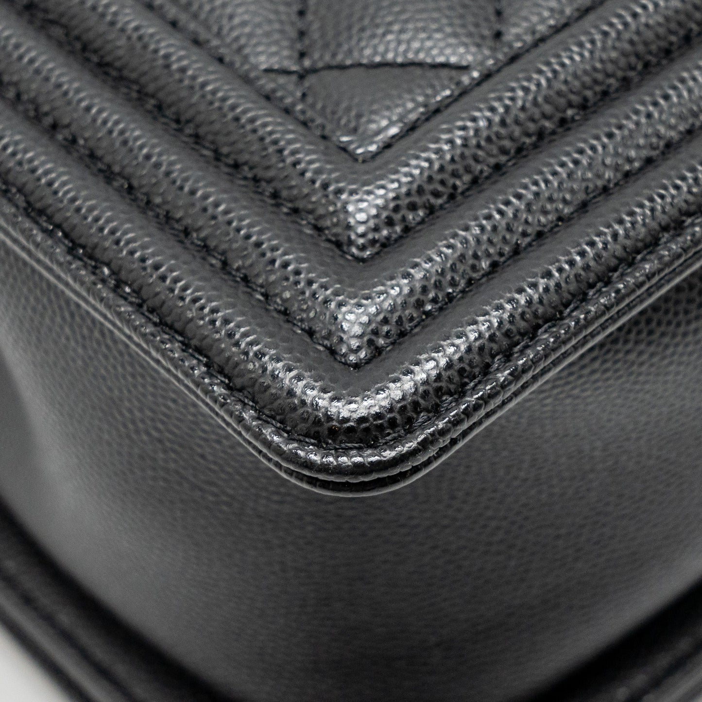 Chanel Medium Boy Bag Caviar Black  (Microchip)