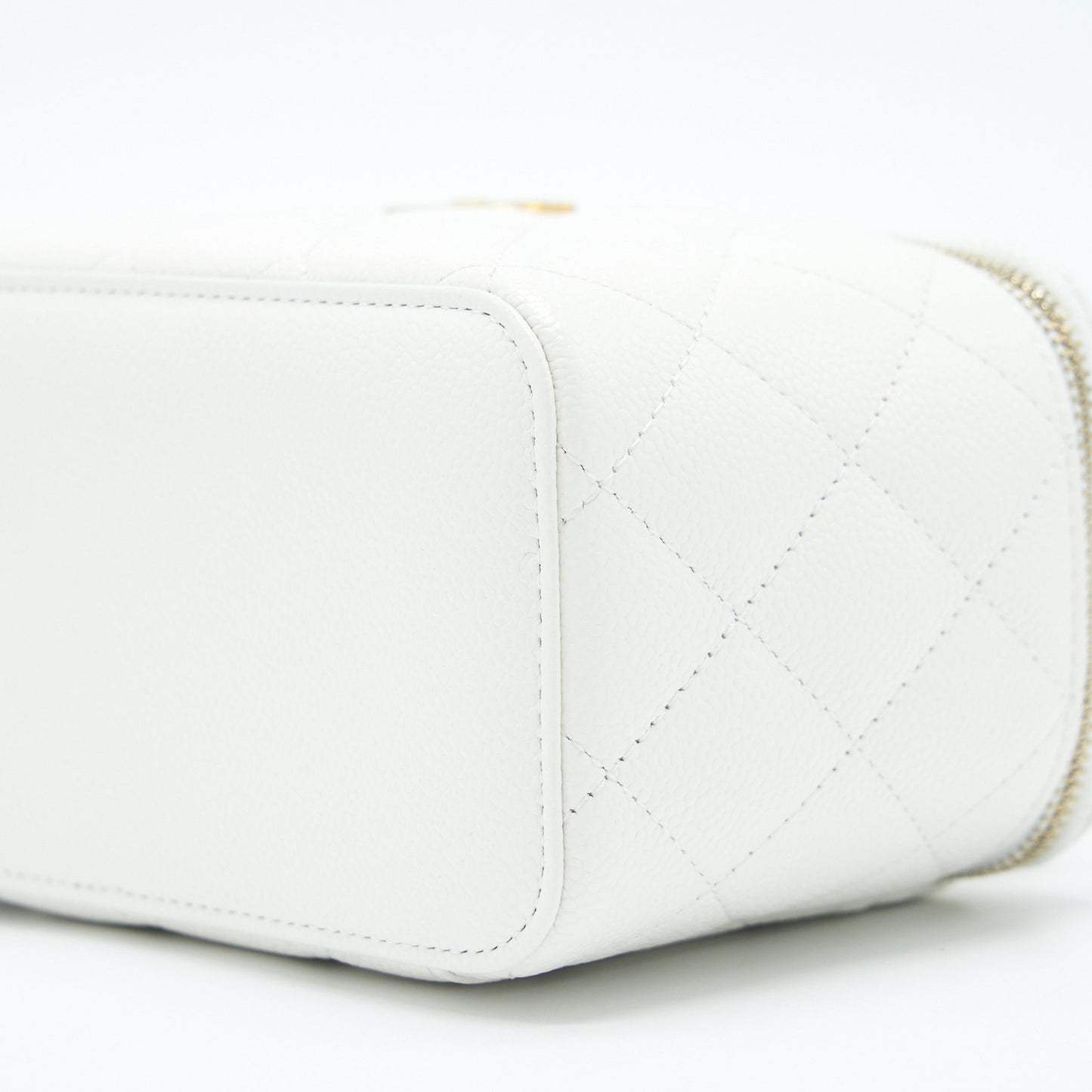 Chanel 22S Logo Top Handle Long Vanity With Chain Caviar White