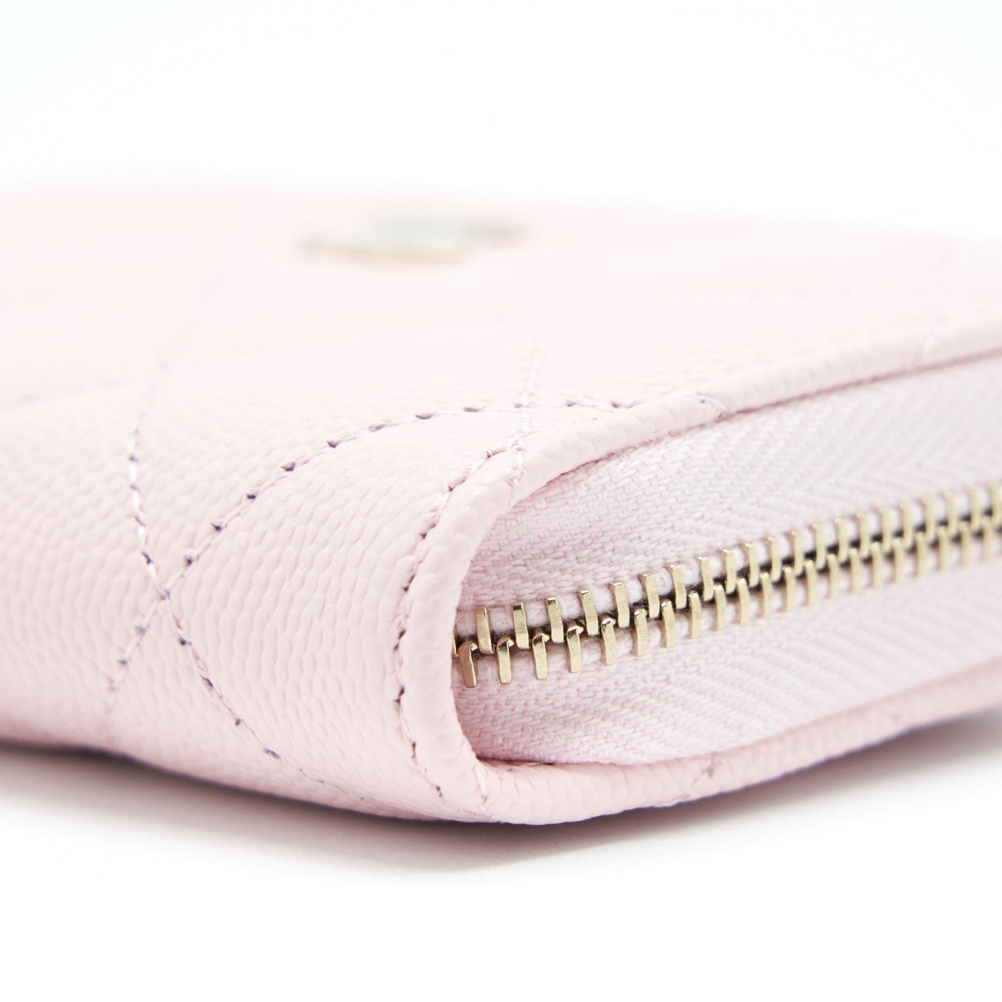 Chanel Zip Card Holder Caviar Light Pink L