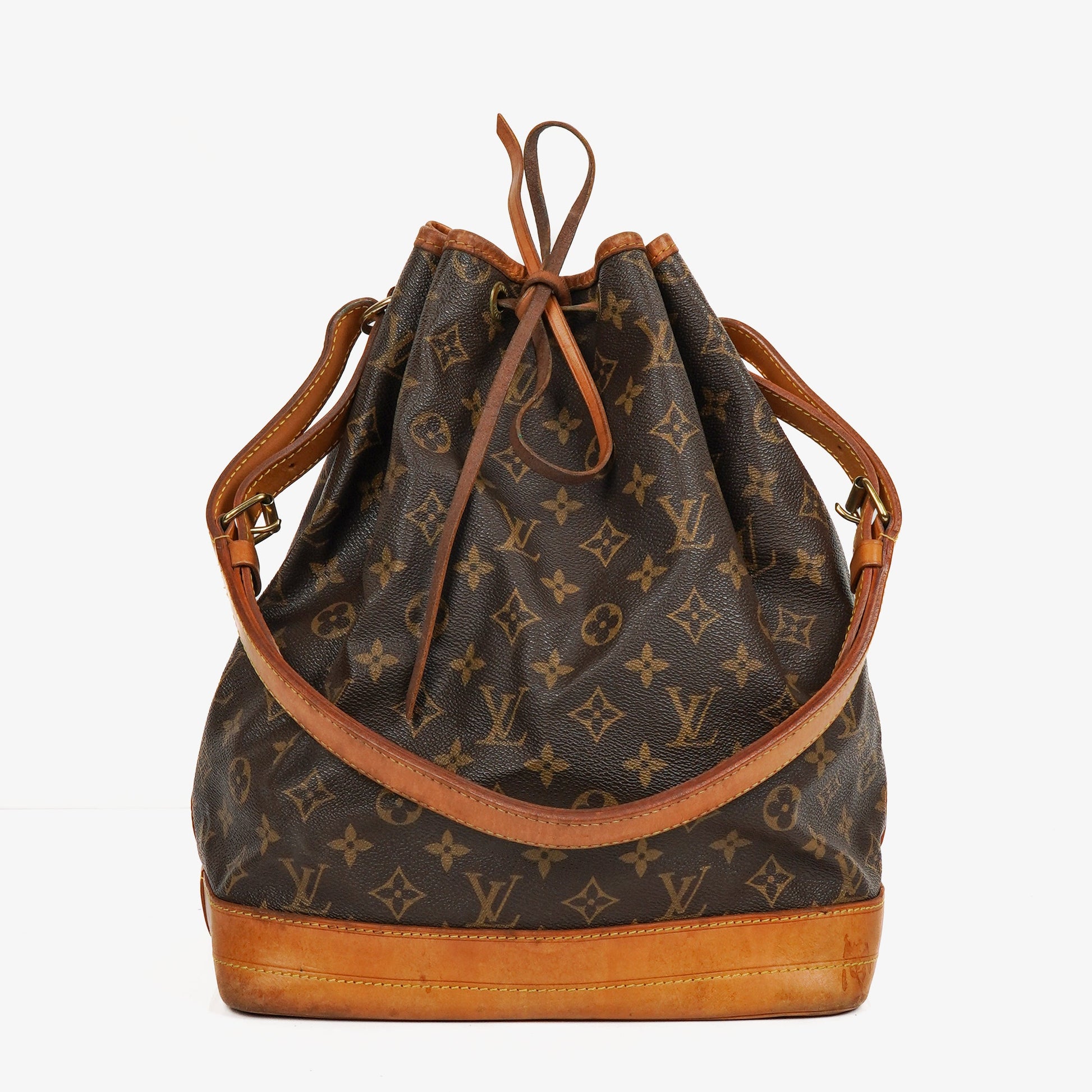 Louis Vuitton Noe Grande GM Monogram Canvas Shoulder Bag