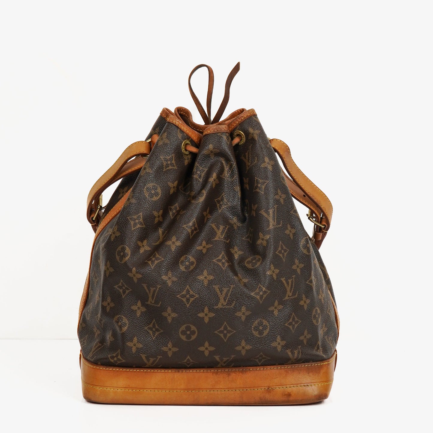 Louis Vuitton Noe Grande GM Monogram Canvas Shoulder Bag