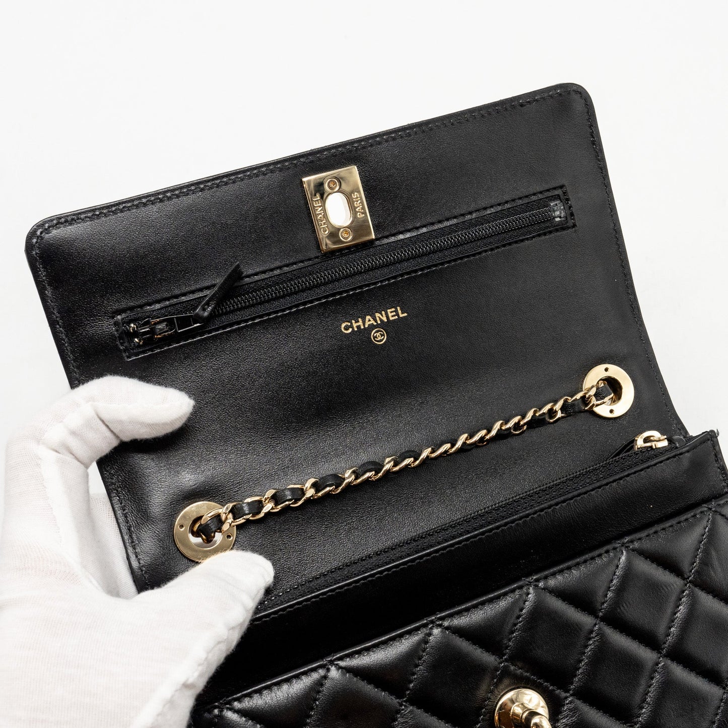 Chanel Trendy CC Wallet on Chain Lambskin Black L (Microchip)