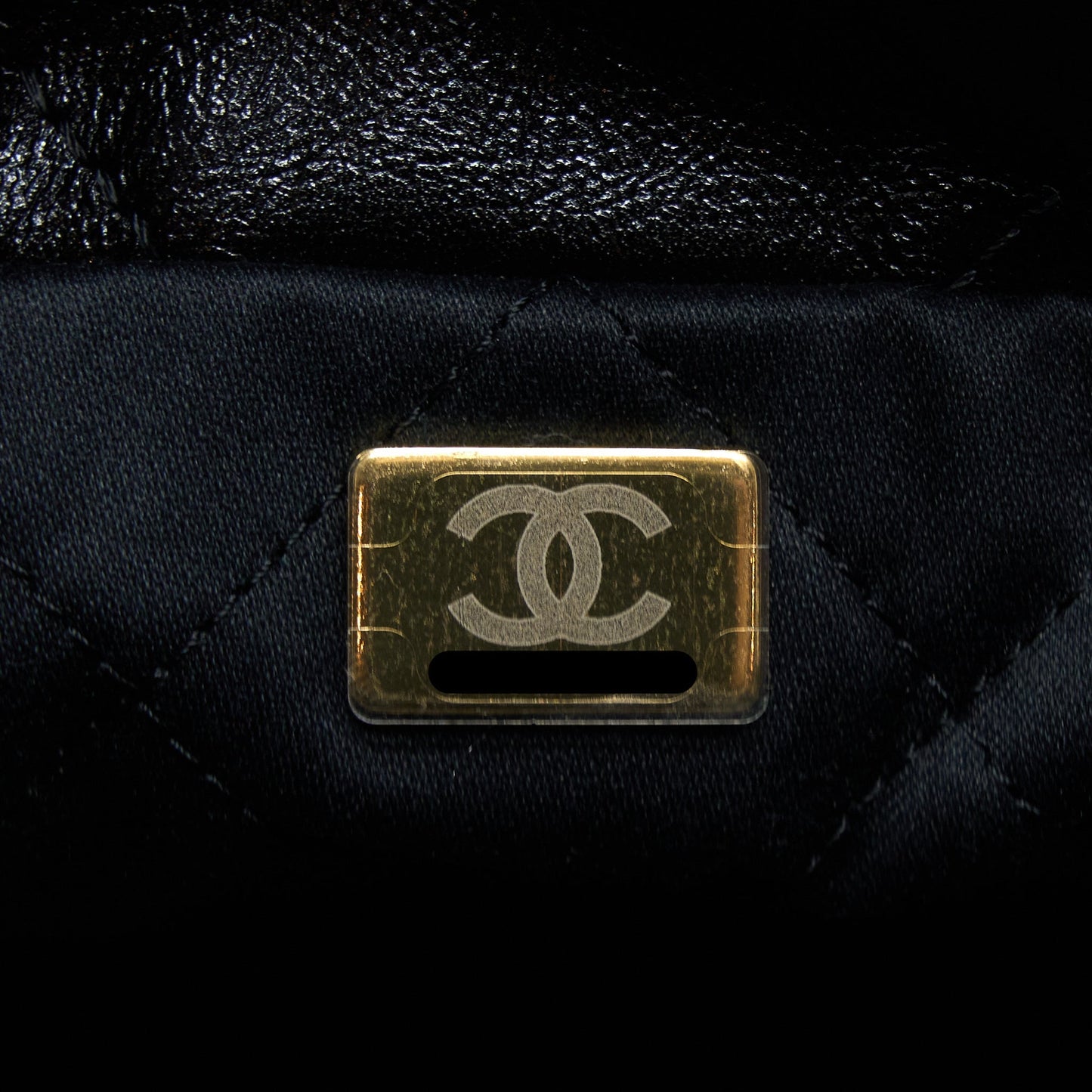 Chanel 23S Mini 22 Bag with Pearl Shiny Calfskin Black  (Microchip)