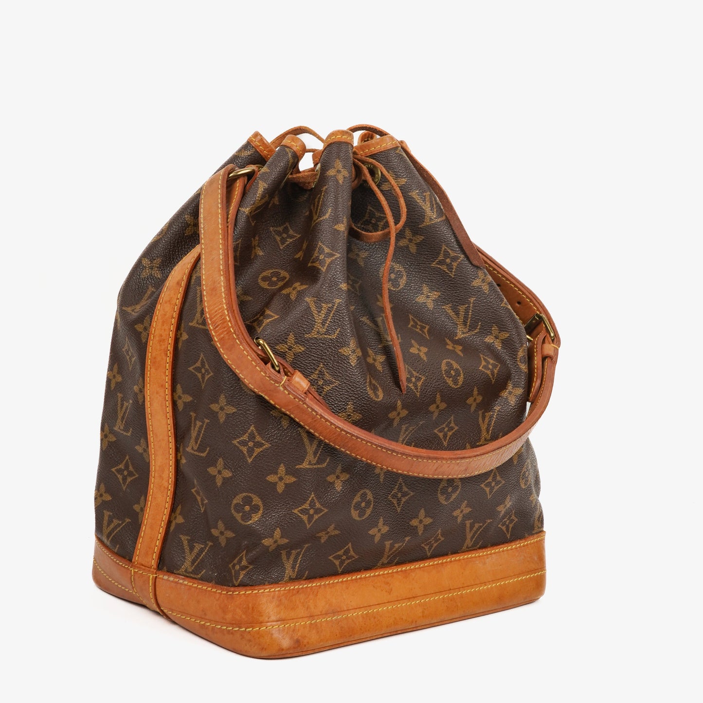 Louis Vuitton Noe Grande GM Monogram Canvas Shoulder Bag
