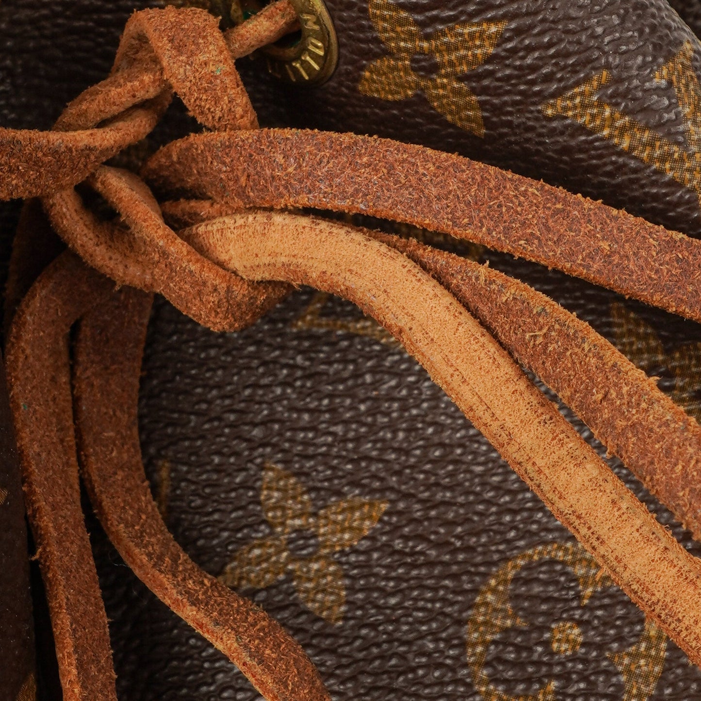 Louis Vuitton Noe Grande GM Monogram Canvas Shoulder Bag
