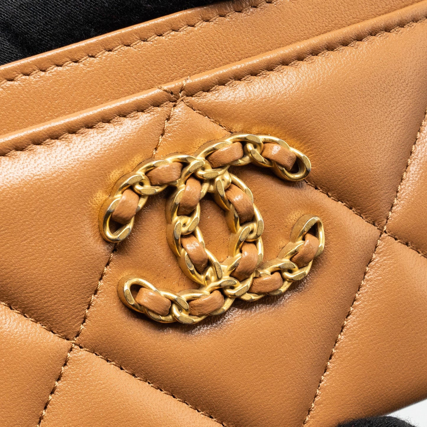 Chanel 19 Card Holder Lambskin Caramel  (Microchip)