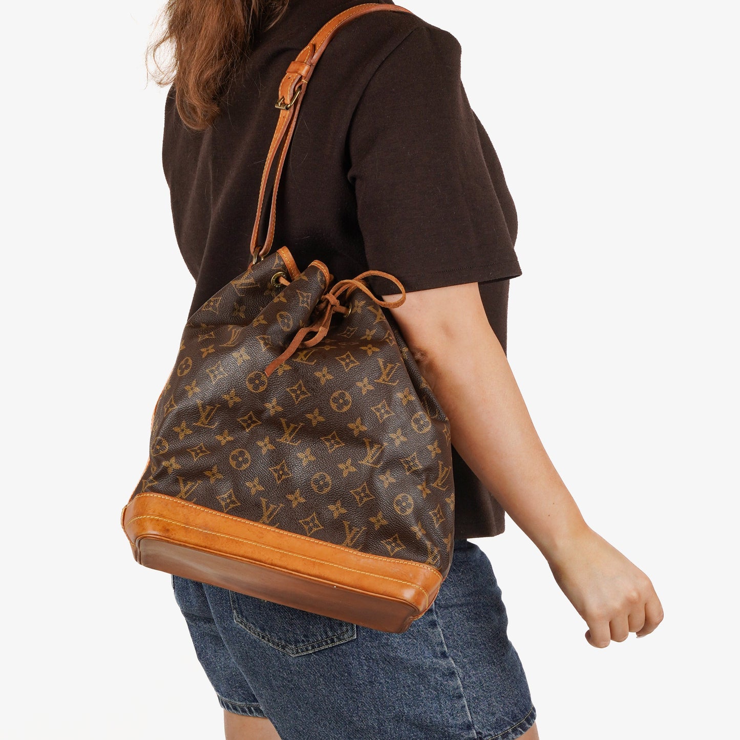 Louis Vuitton Noe Grande GM Monogram Canvas Shoulder Bag