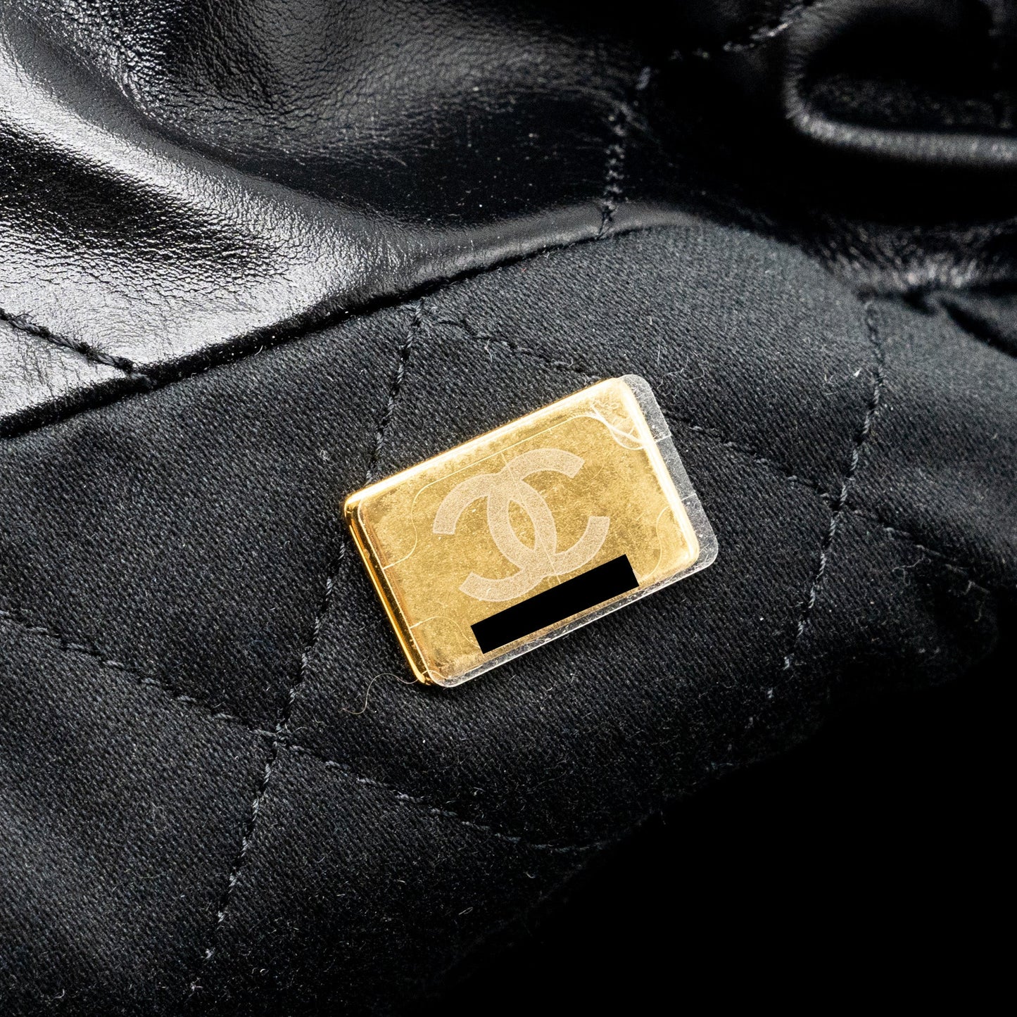 Chanel Small 22 Bag Gold Letter Shiny Calfskin Black  (Microchip)