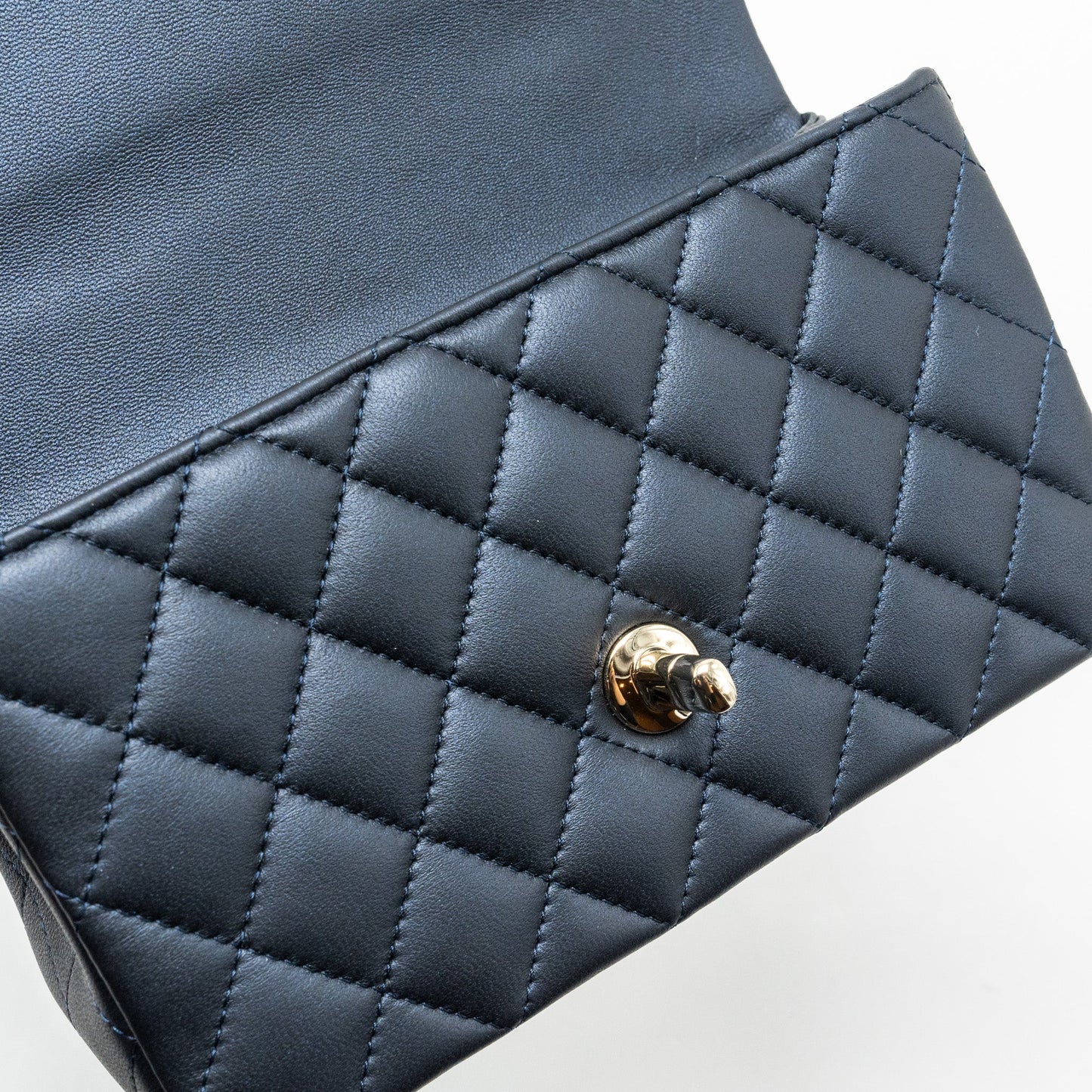 Chanel Top handle mini rectangular flap bag lambskin navy L (microchip)