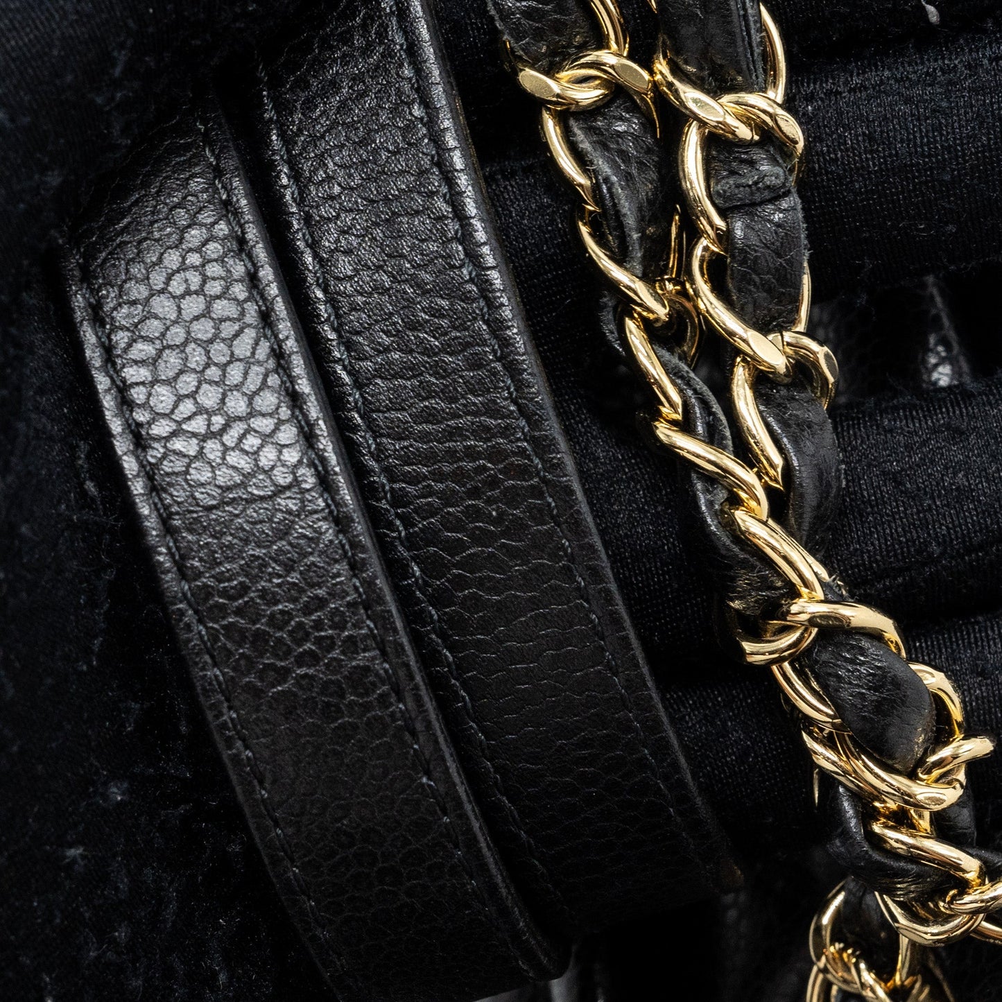 Chanel Matelasse Chain Tote Bag Caviar Black