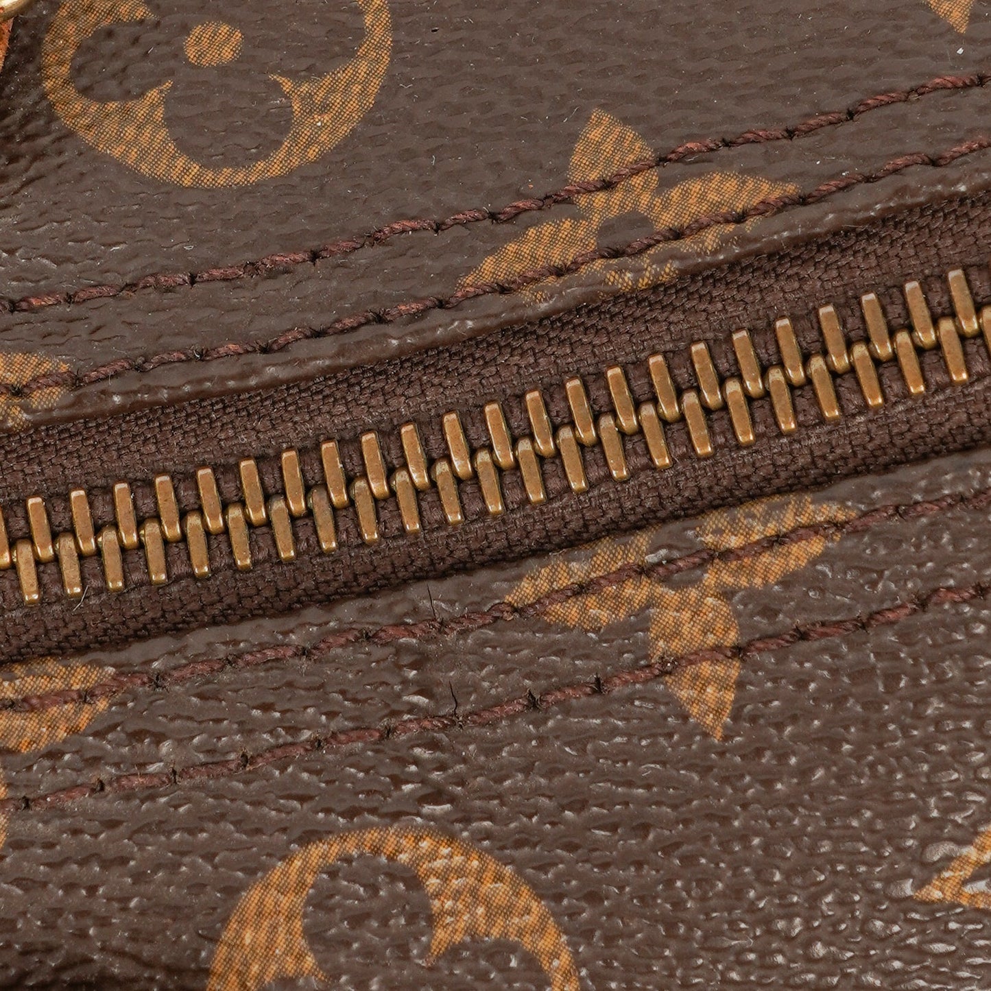 Louis Vuitton  30 Monogram Canvas Handbag