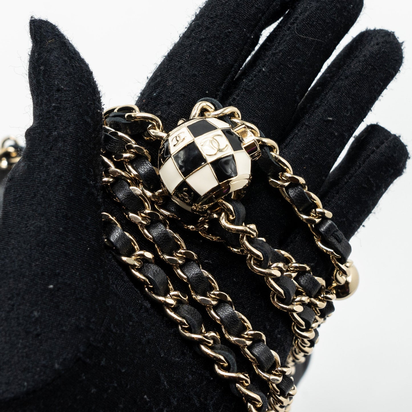 Chanel Pearl Crush Mini Vanity Case Lambskin Black L(microchip)