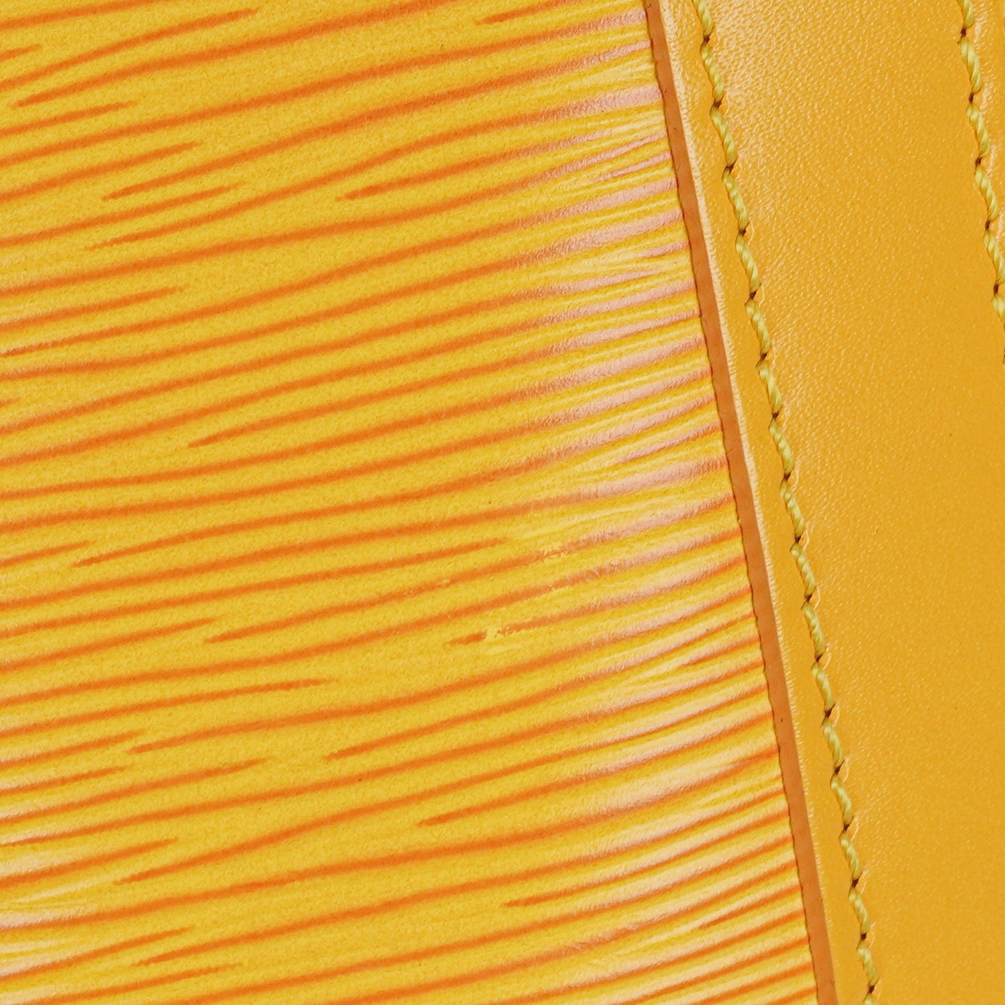Louis Vuitton Noe Grande GM Yellow EPI Leather Shoulder Bag