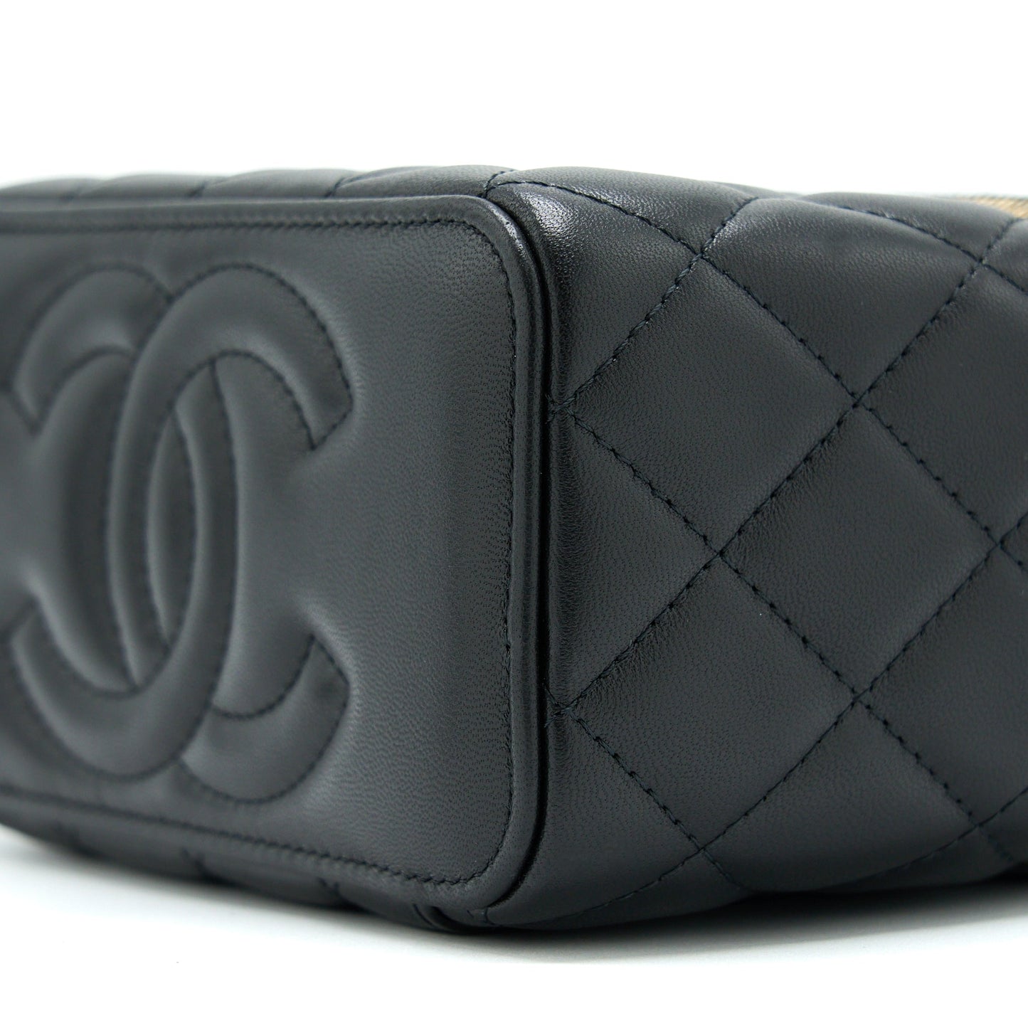 Chanel Pearl Crush Long Vanity With Chain Lambskin Black
