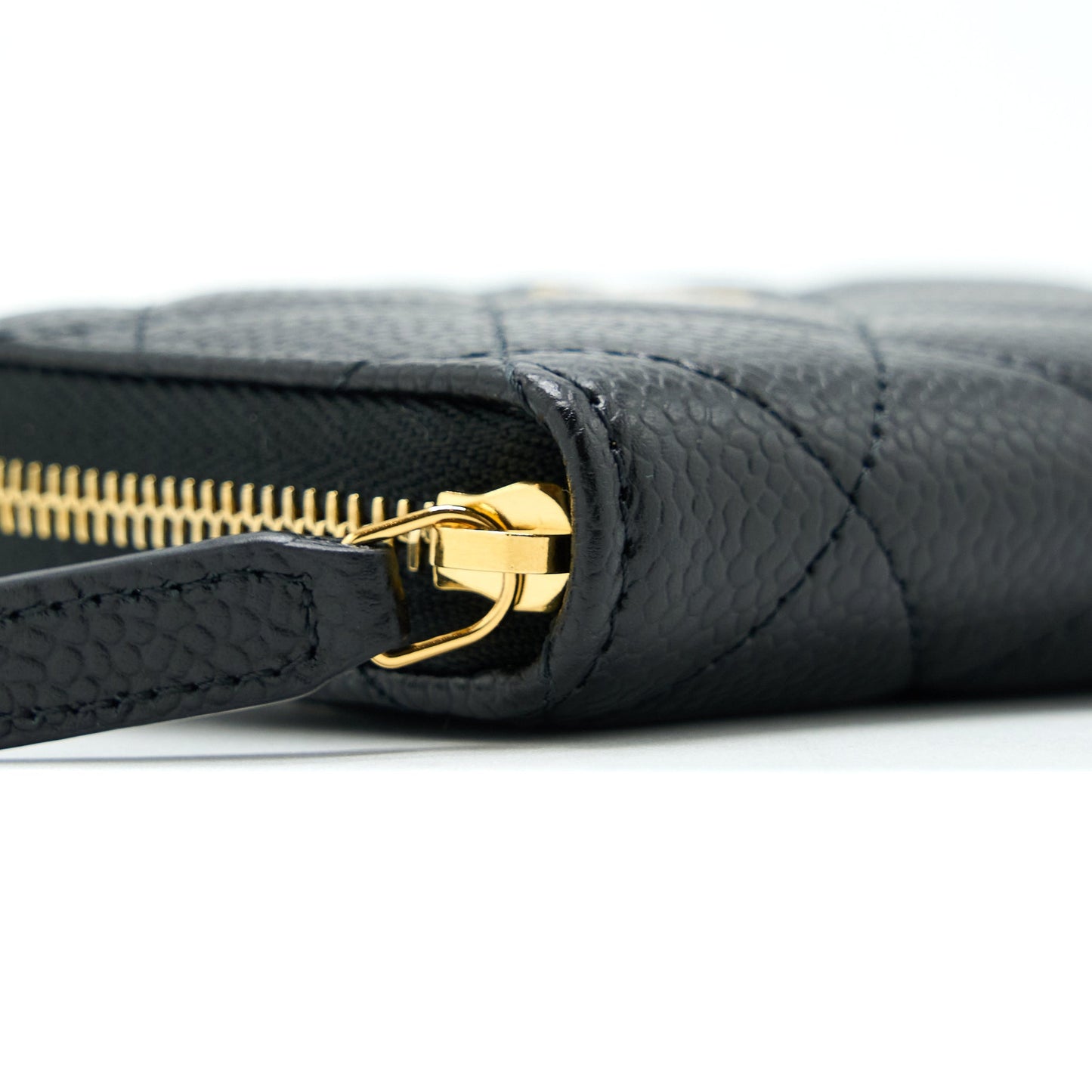 Chanel Zip Small Card Holder Caviar black