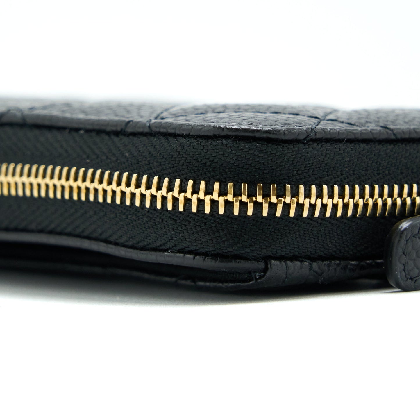 Chanel Zip Small Card Holder Caviar black