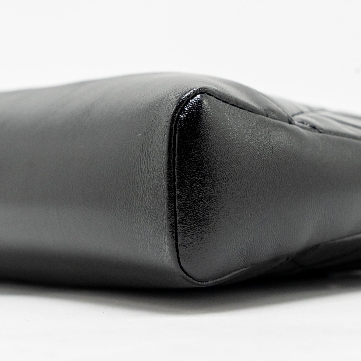 Chanel Mini 31 bag Shiny Calfskin Black L (Microchip)