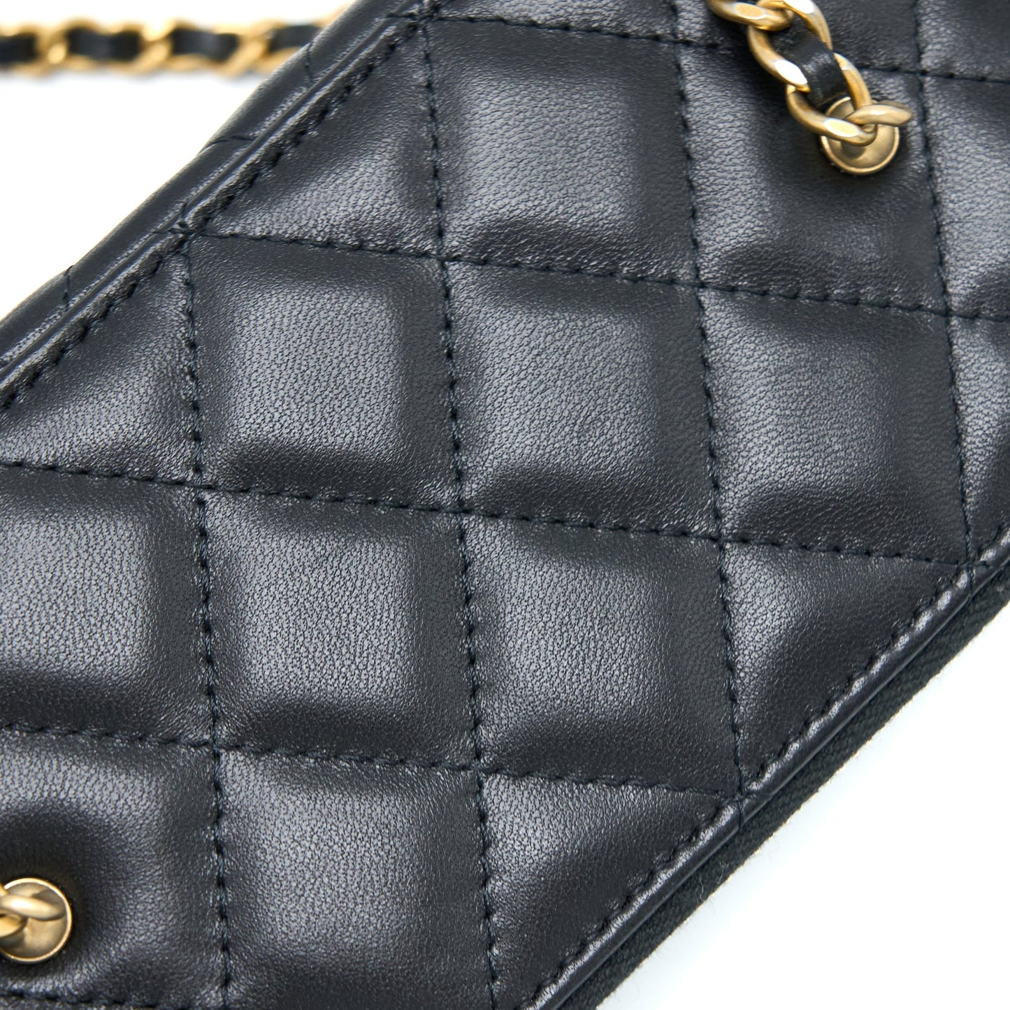 Chanel Pear Crush Long Vanity With Chain Lambskin Black
