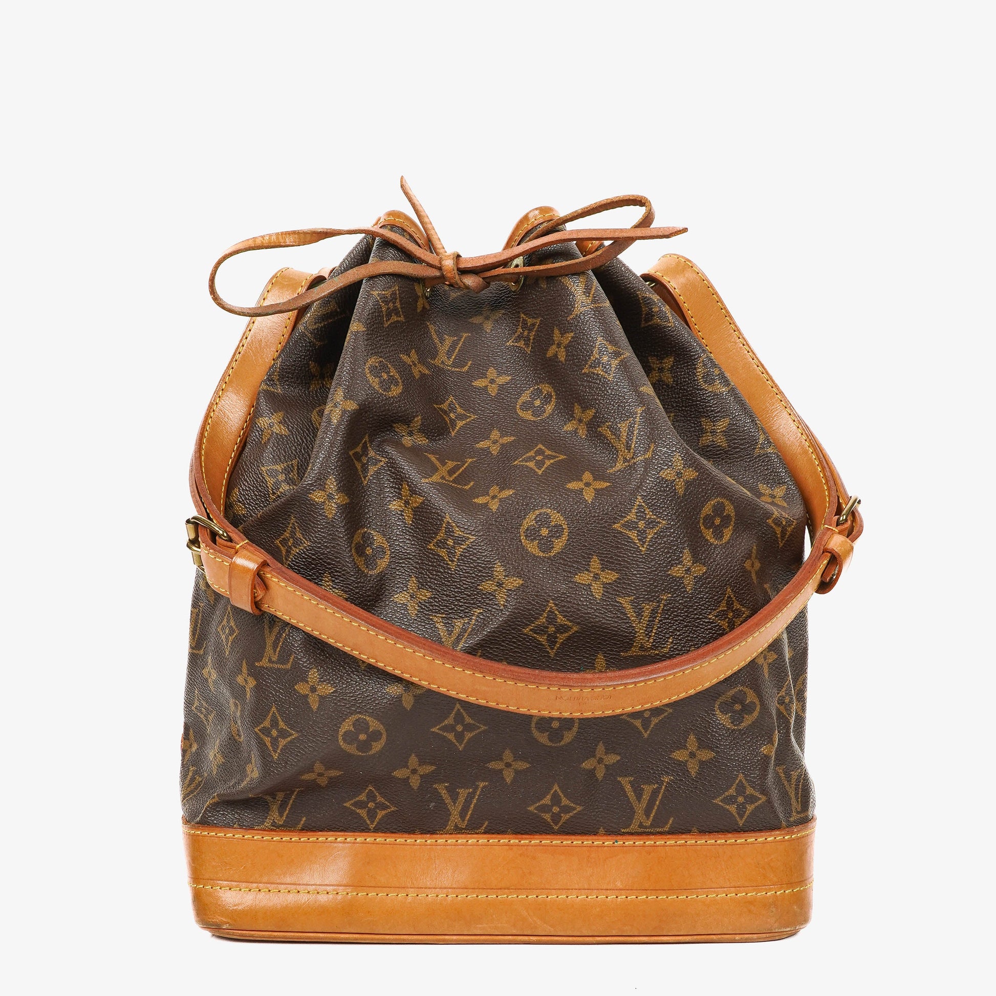 Louis Vuitton Noe Grande GM Monogram Canvas Shoulder Bag