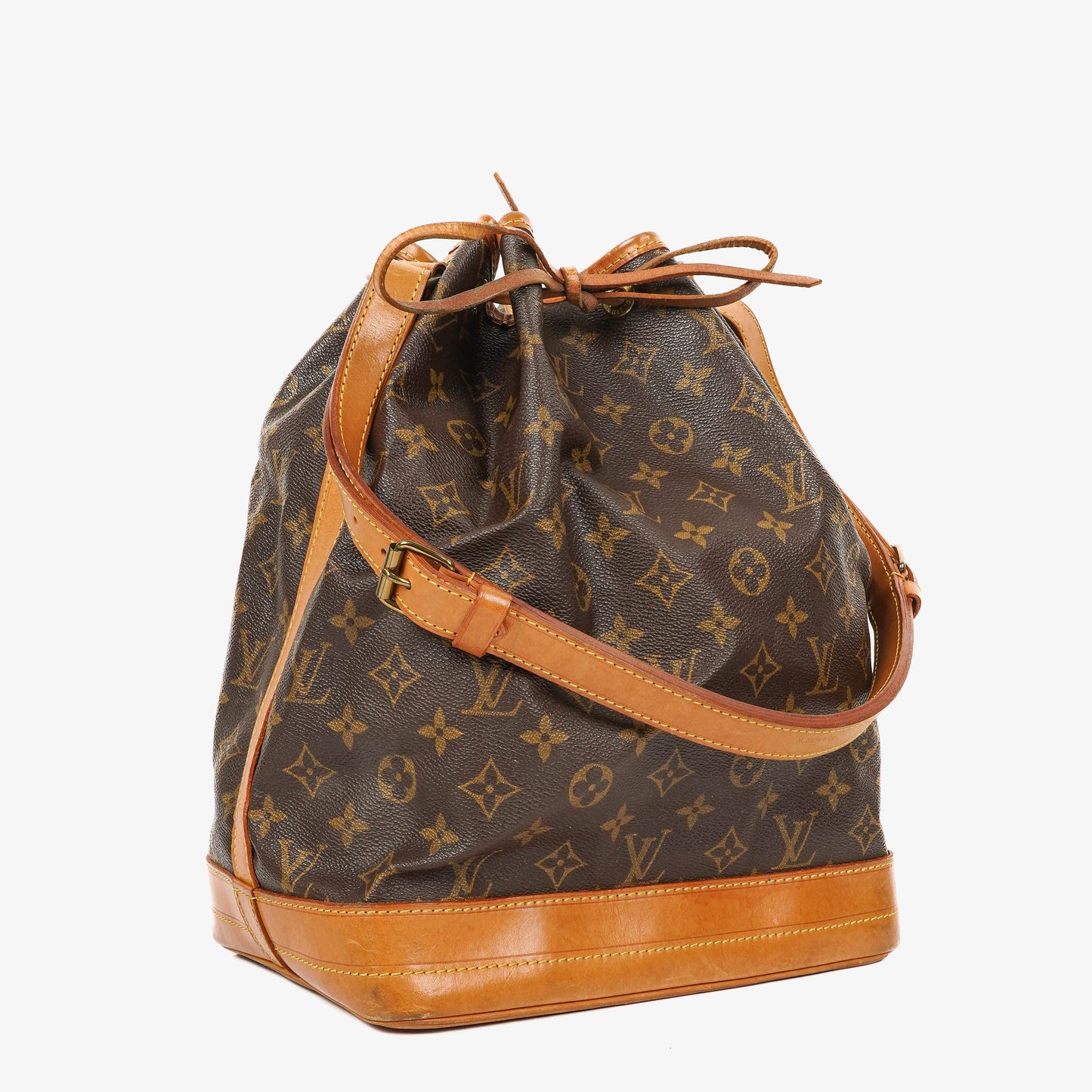 Louis Vuitton Noe Grande GM Monogram Canvas Shoulder Bag