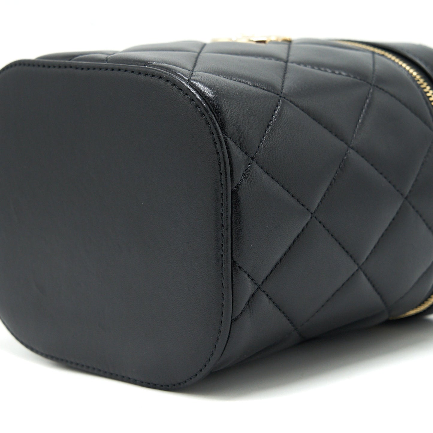 Chanel Trendy CC Round Vanity Case Crossbody Bag Lambskin Black L