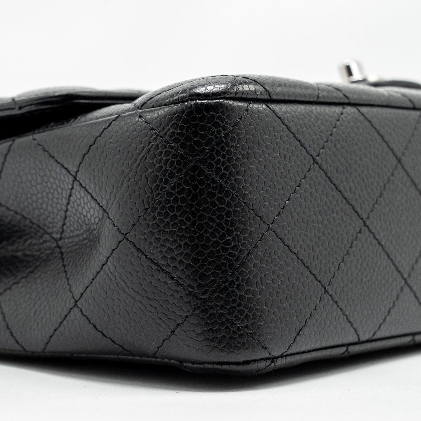 Chanel Medium Classic Double Flap Bag CAVIAR Black  (Microchip)
