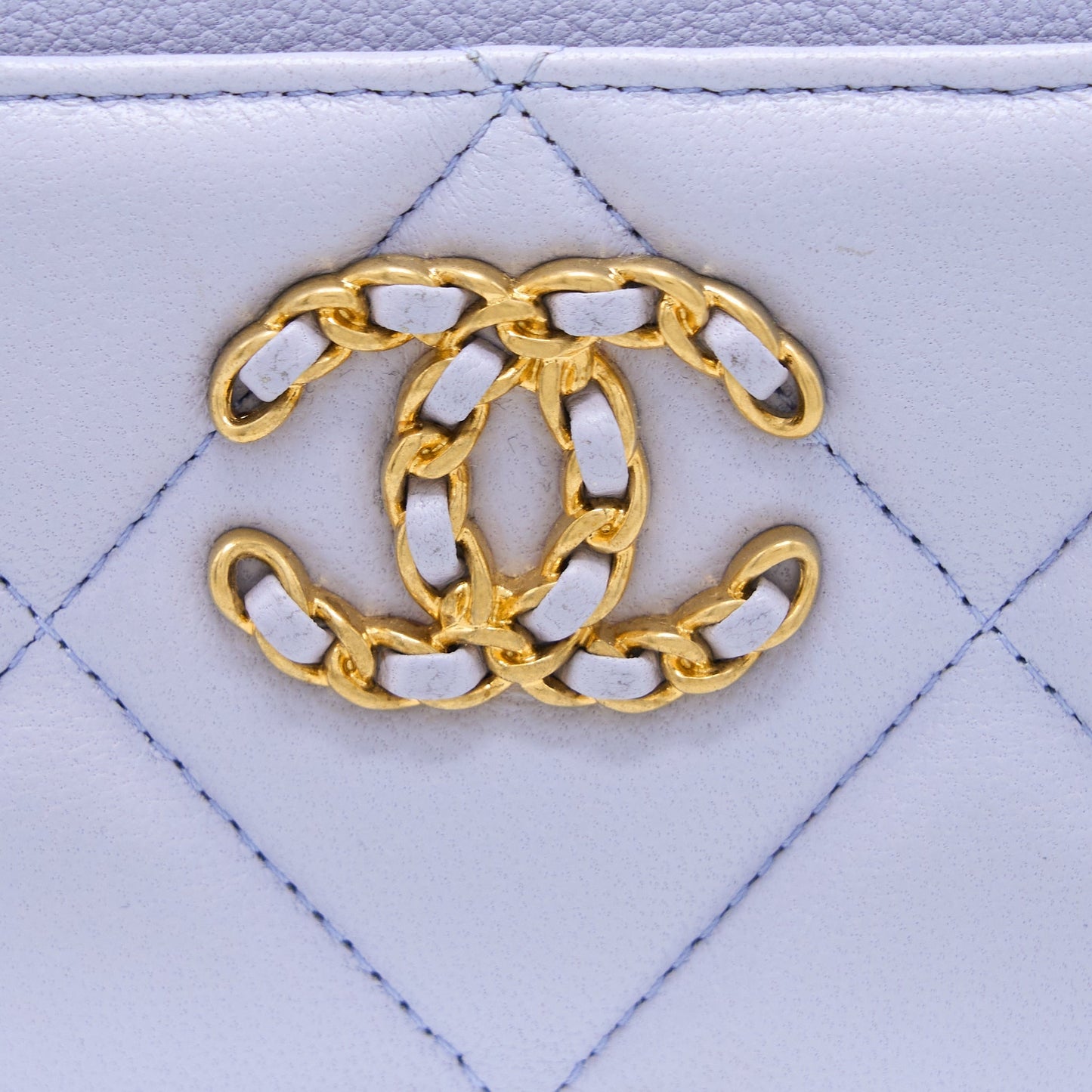 Chanel 19 Card Holder Lambskin Light Purple