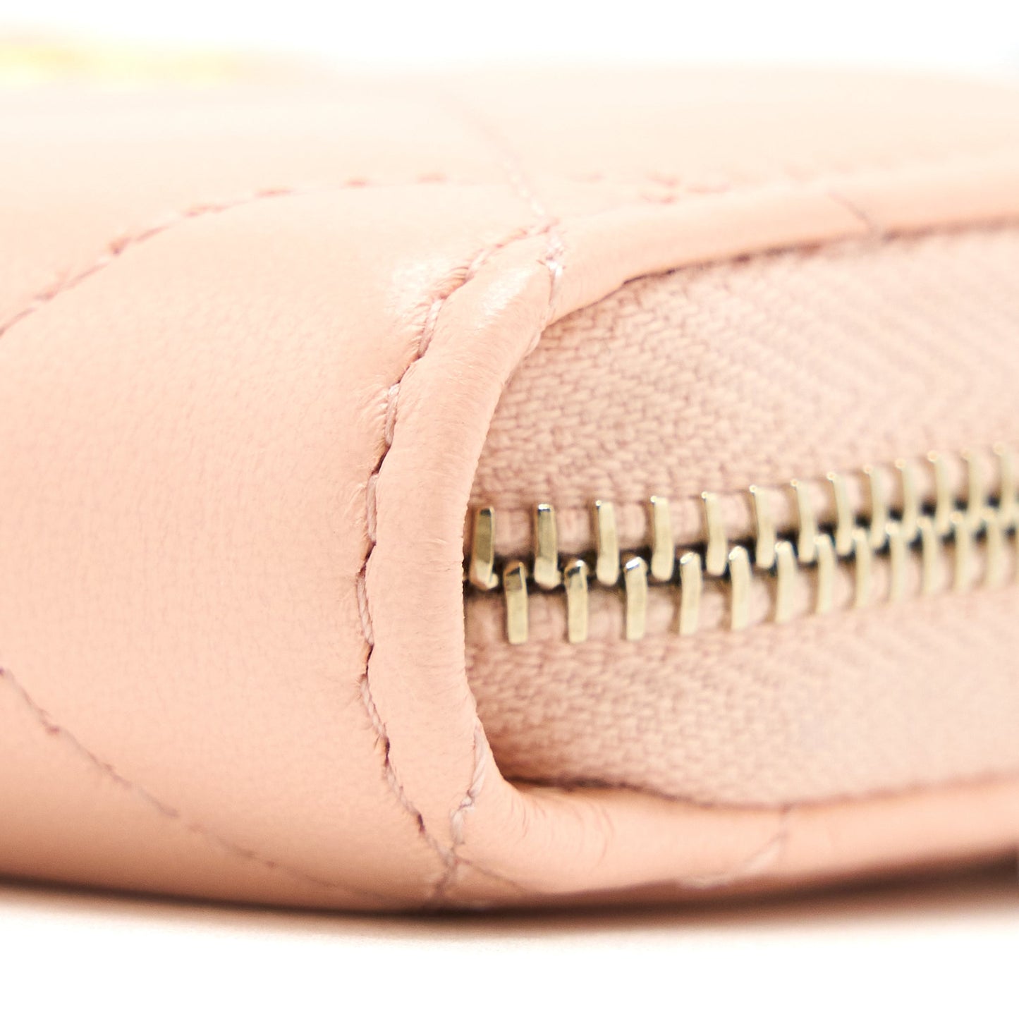 Chanel Pearl Crush Zippy Card Holder Lambskin Light Pink Brushed
