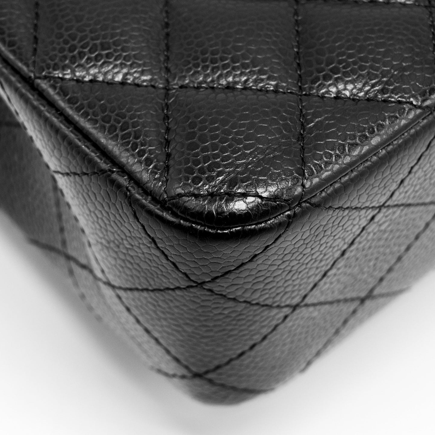 Chanel Medium Classic Double Flap Bag CAVIAR Black  (Microchip)