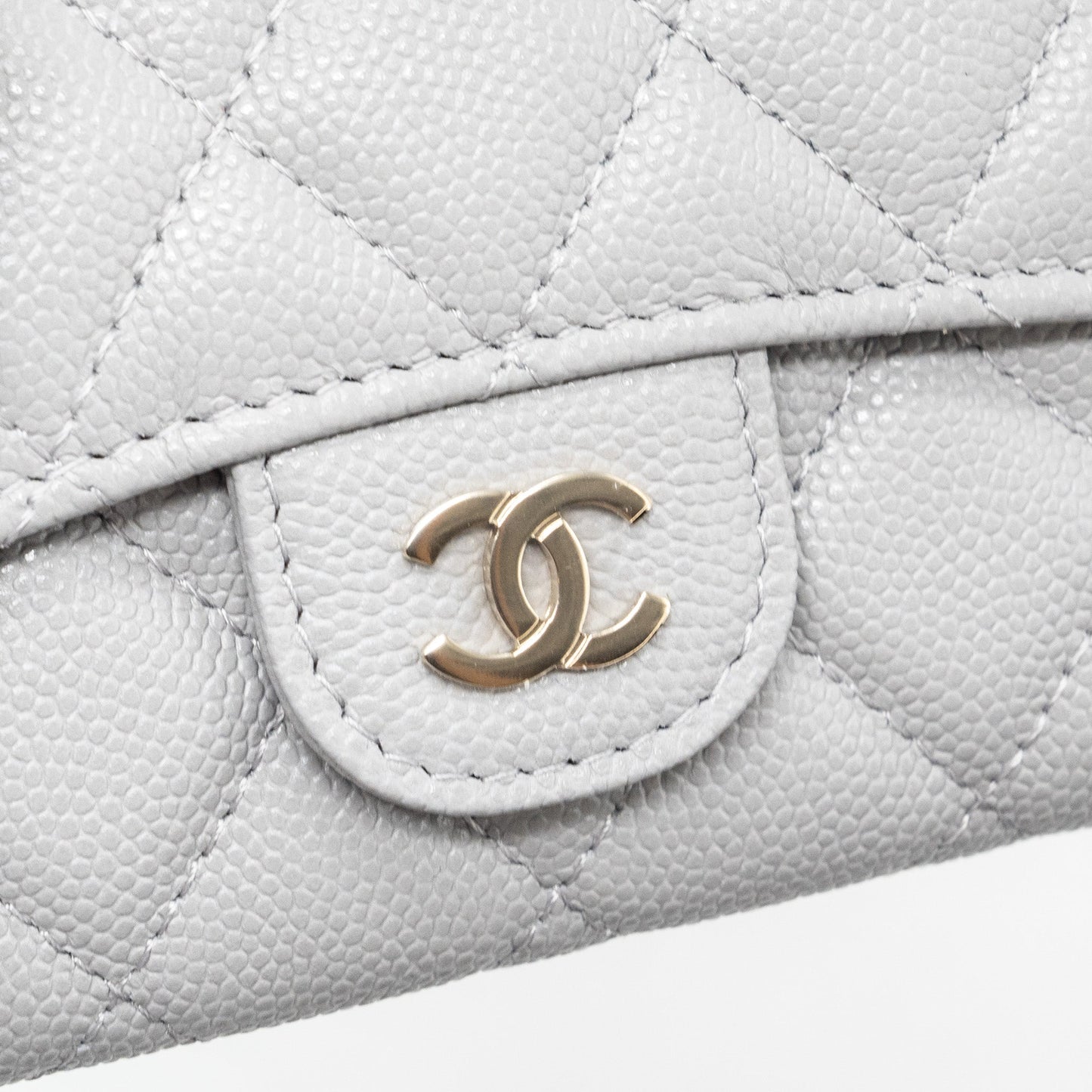 Chanel Classic Flap Card Holder Caviar Light Grey L